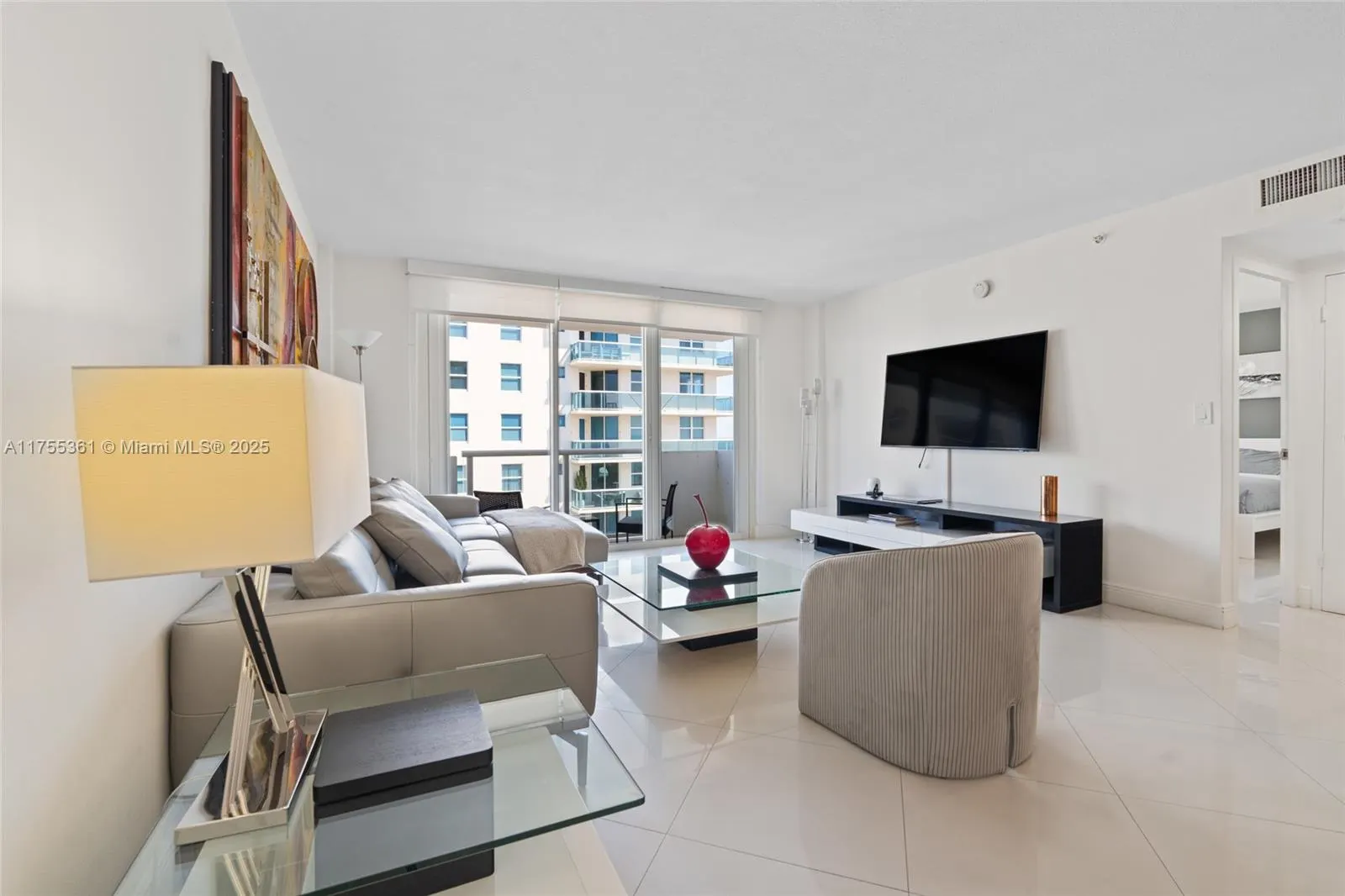 9195 Collins Ave, #1103