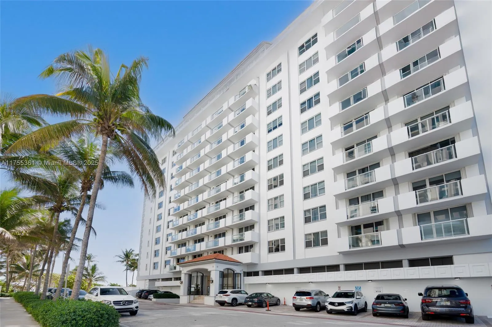 9195 Collins Ave, #1103