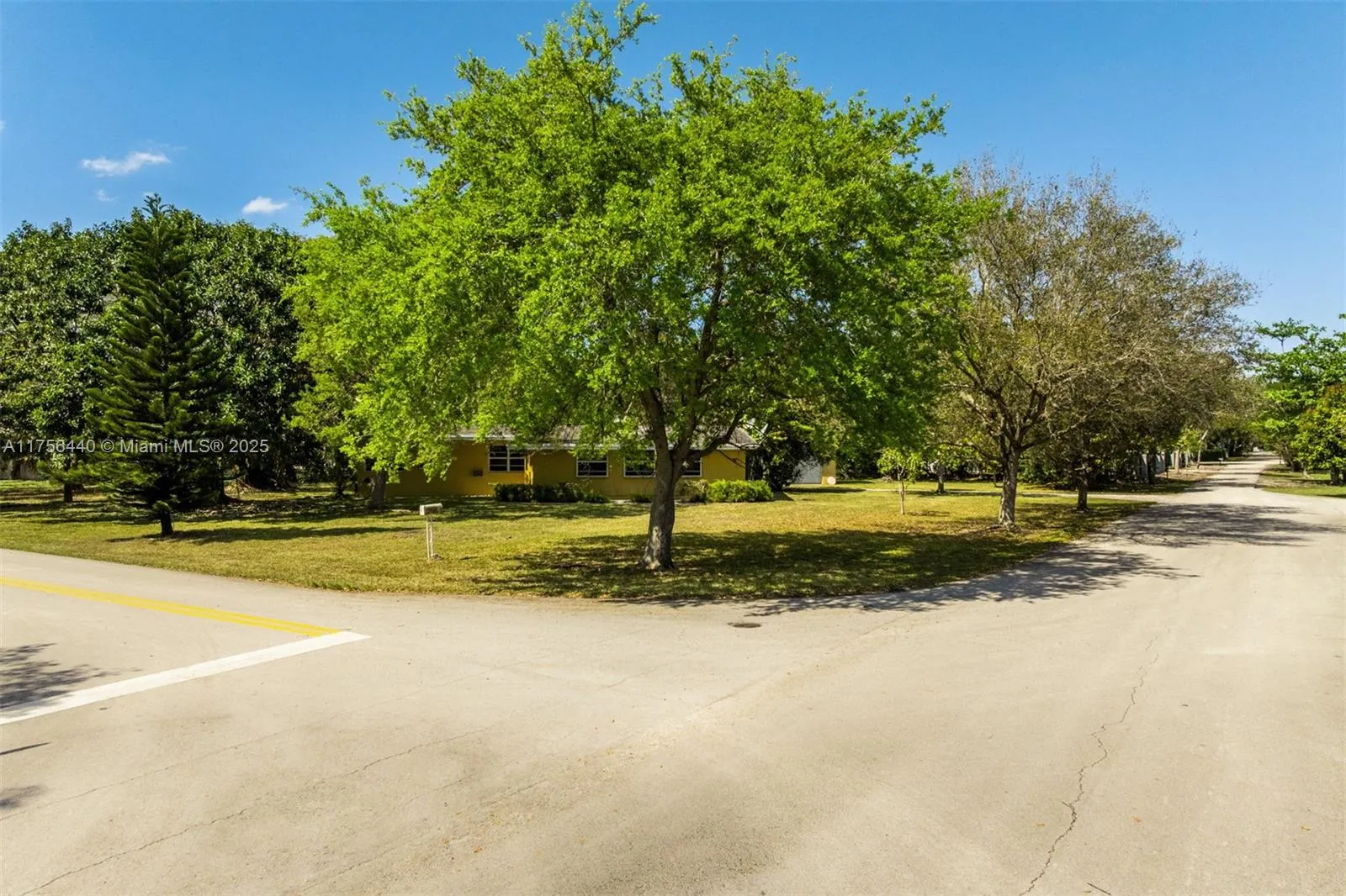 7801 SW 129th Ter