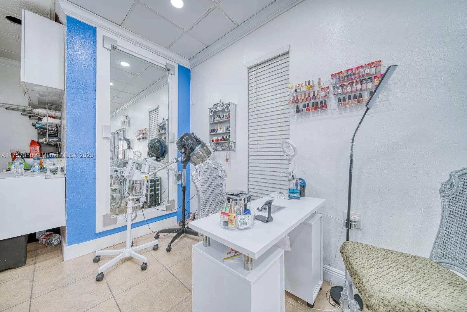 Beauty Salon For Sale 0n Sunset Blvd