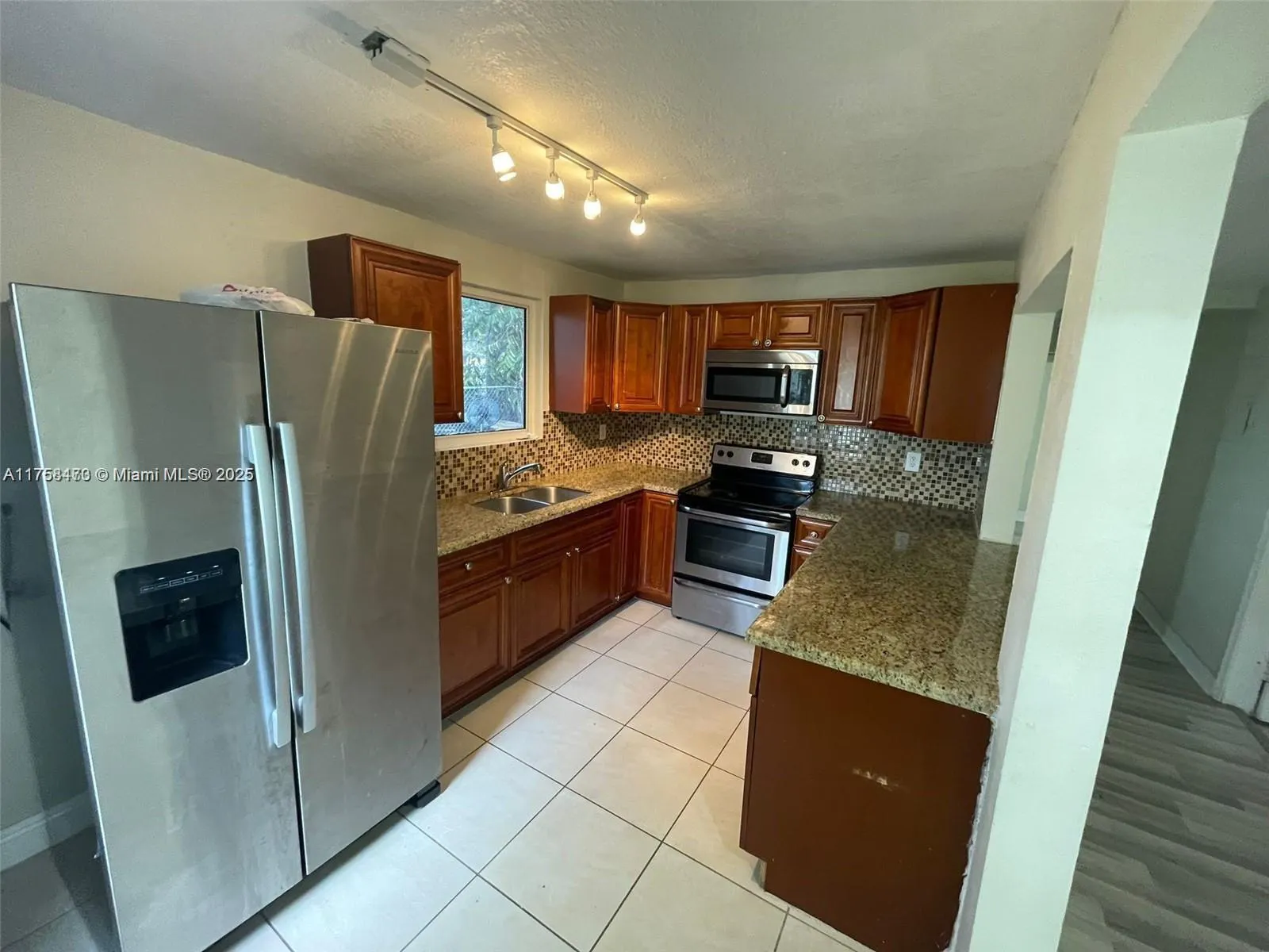 4896 SW 28th Ter