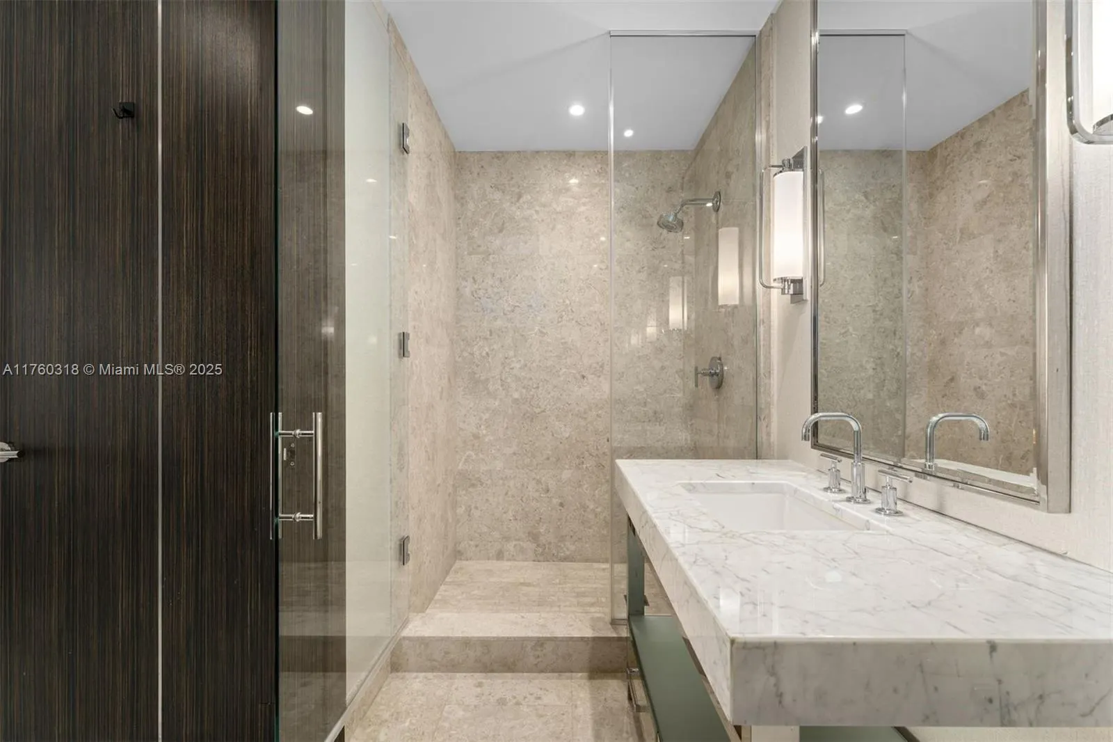9705 Collins Ave, #2204N & 2205N