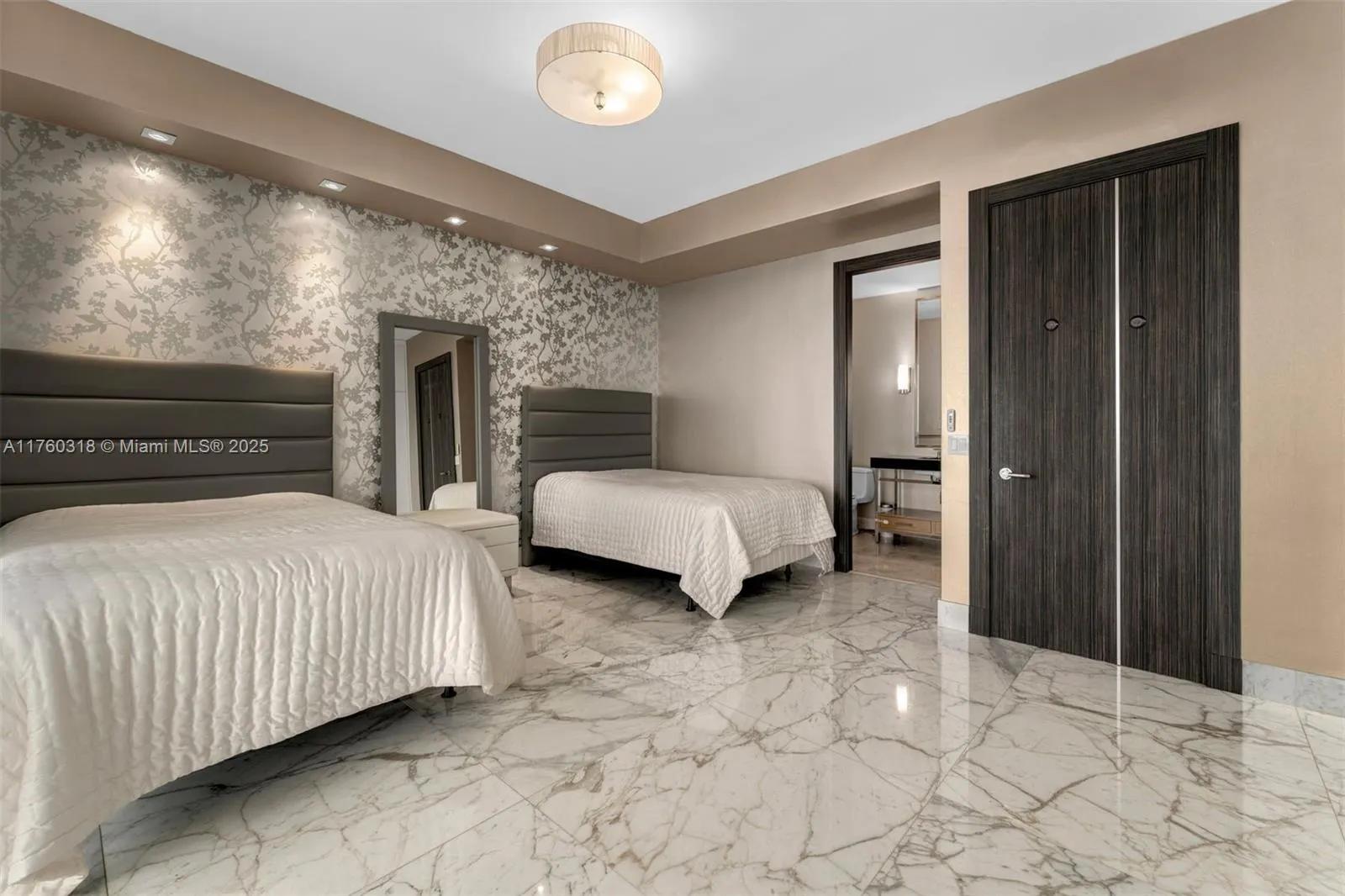 9705 Collins Ave, #2204N & 2205N