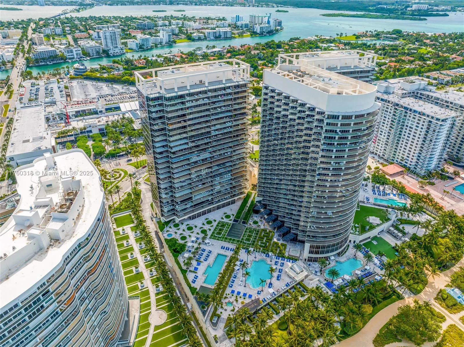 9705 Collins Ave, #2204N & 2205N