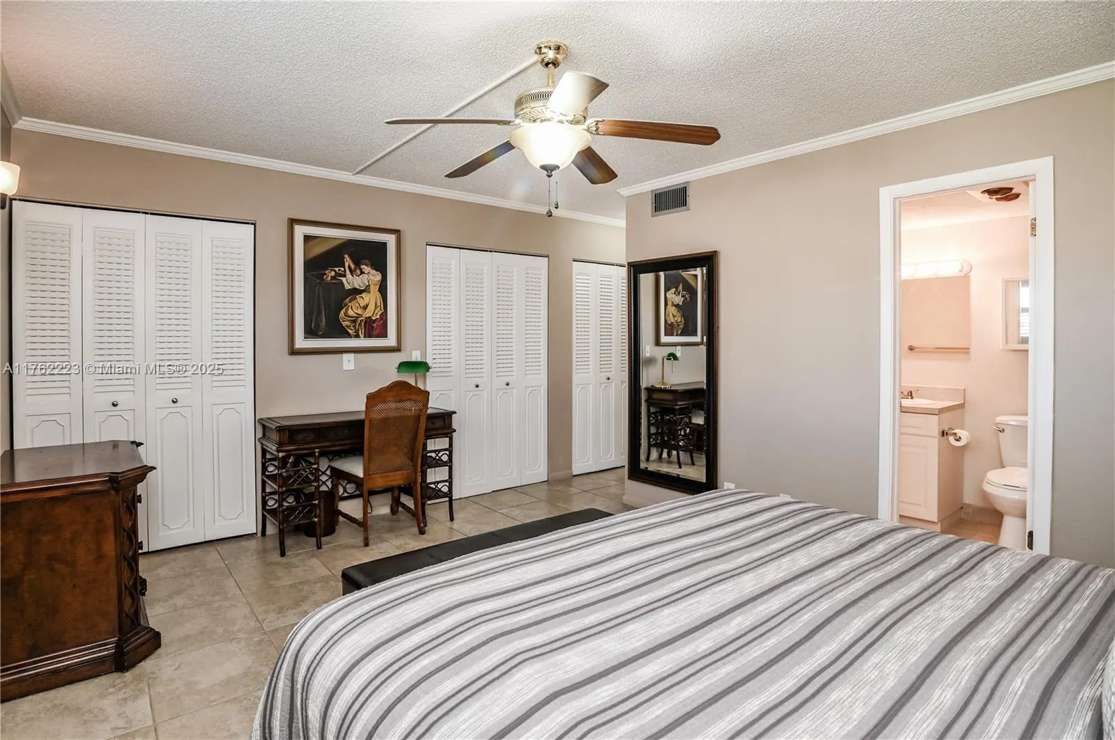 201 SE 11th Ter, #303