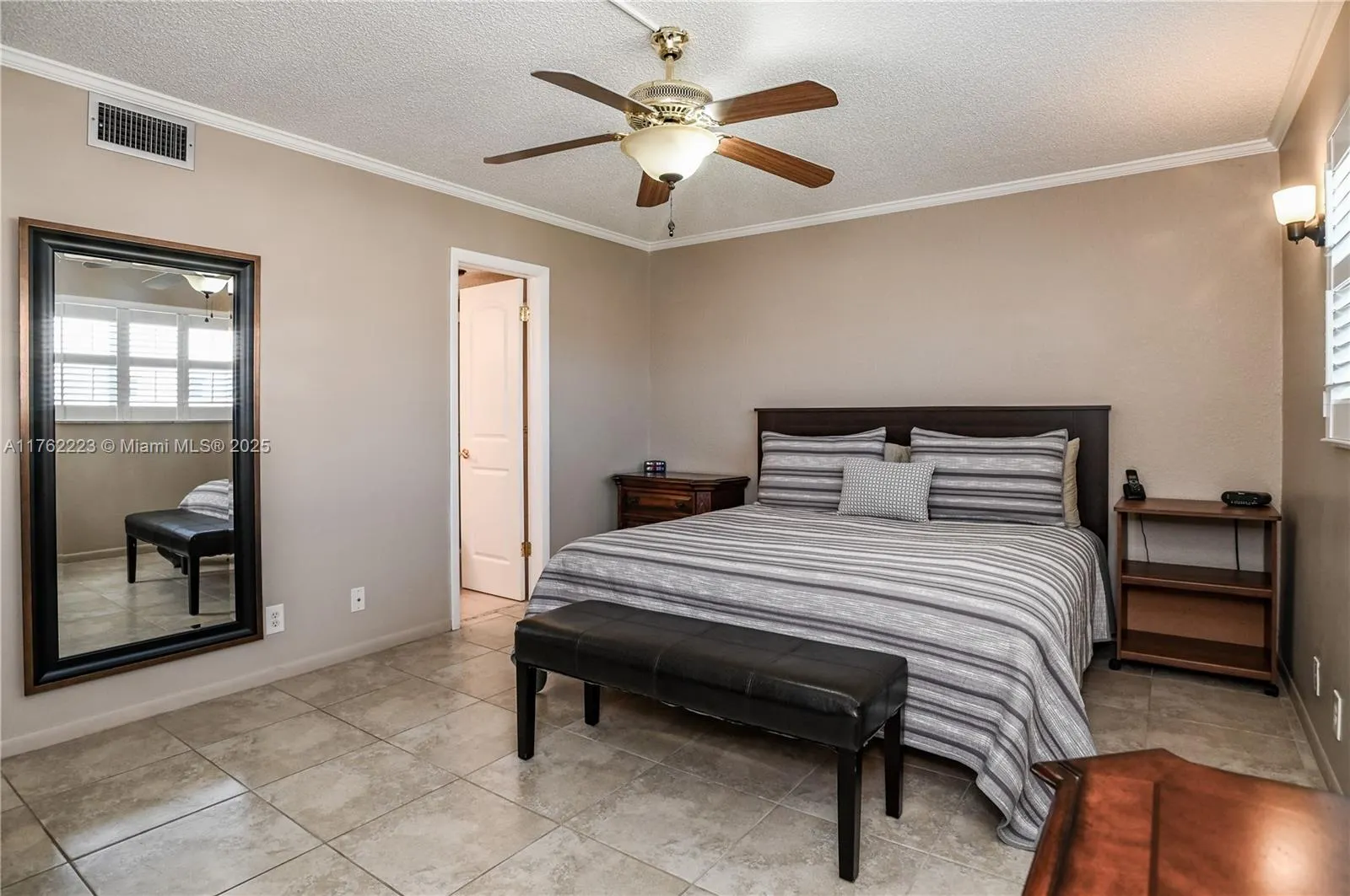 201 SE 11th Ter, #303