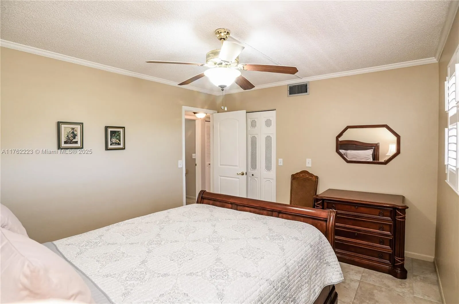 201 SE 11th Ter, #303