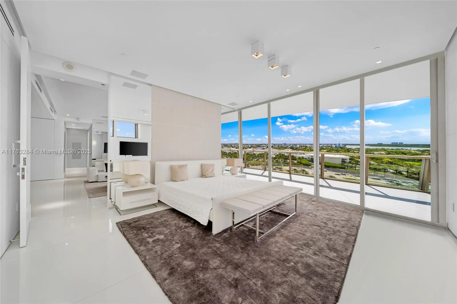 9701 Collins Ave, #1405S