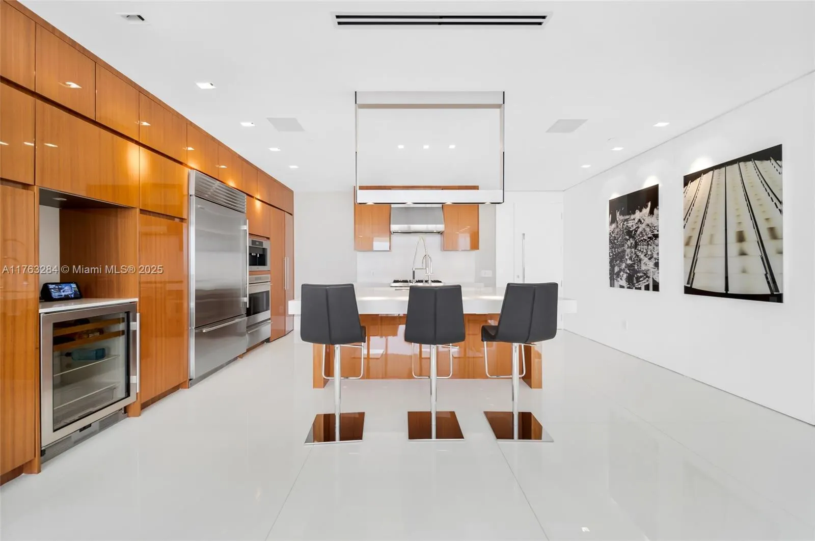 9701 Collins Ave, #1405S