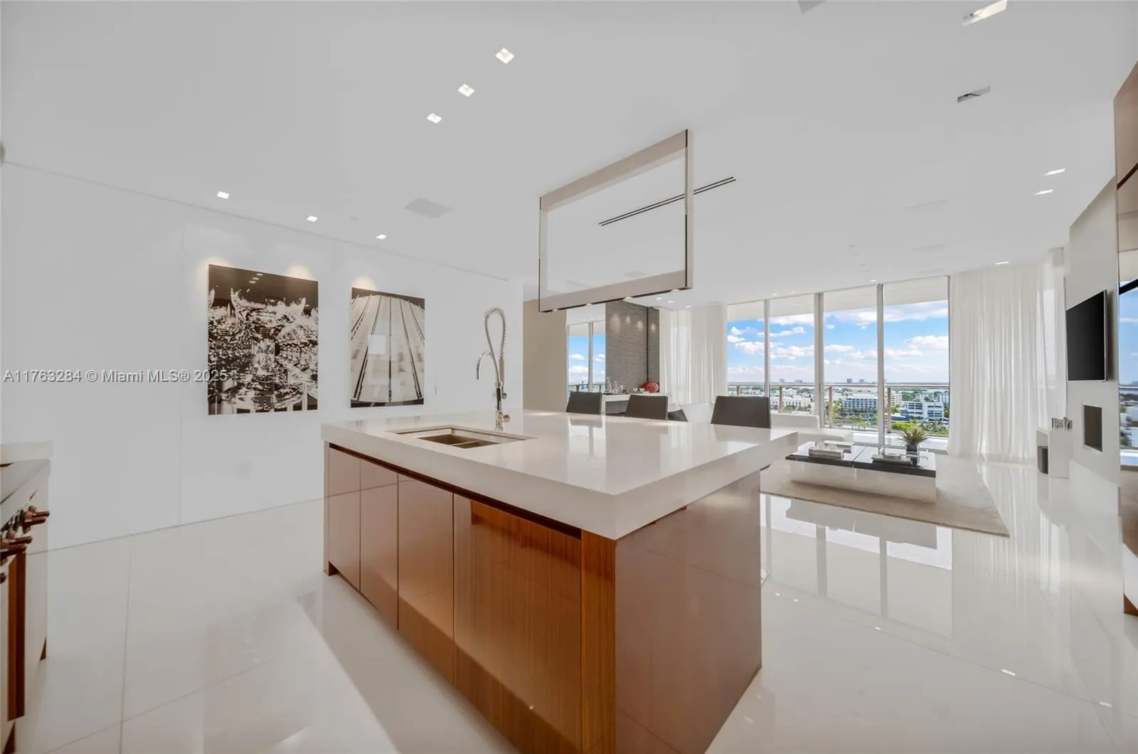 9701 Collins Ave, #1405S
