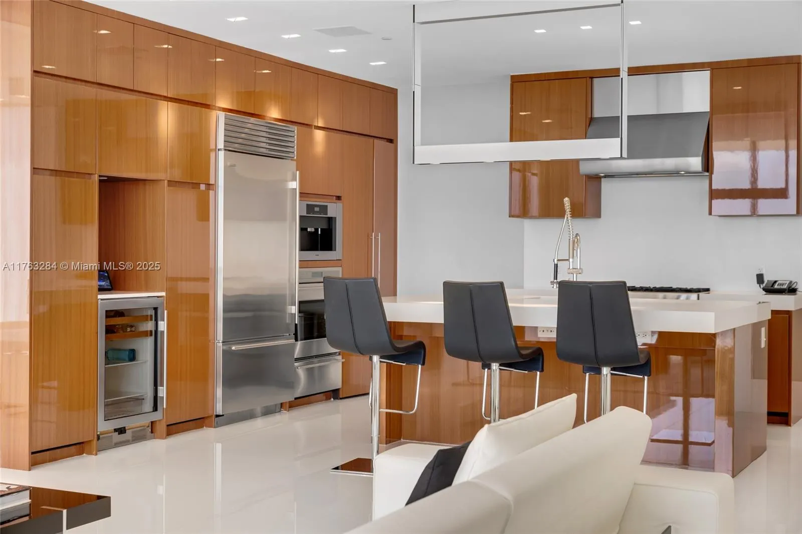 9701 Collins Ave, #1405S