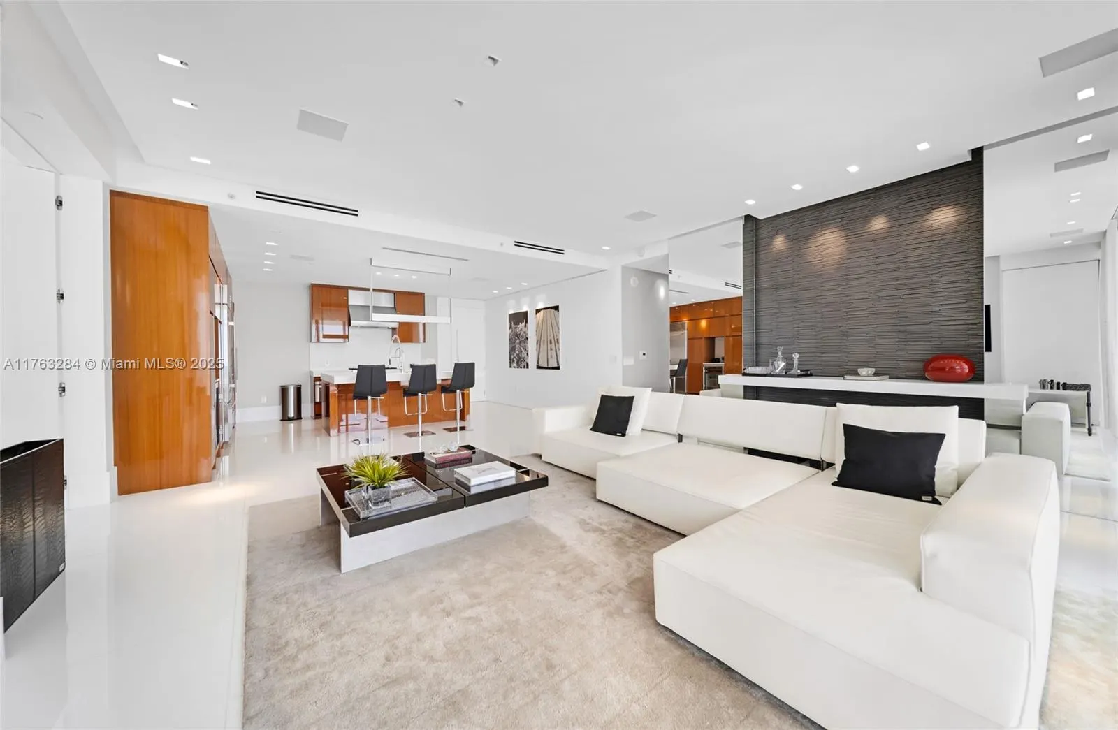 9701 Collins Ave, #1405S