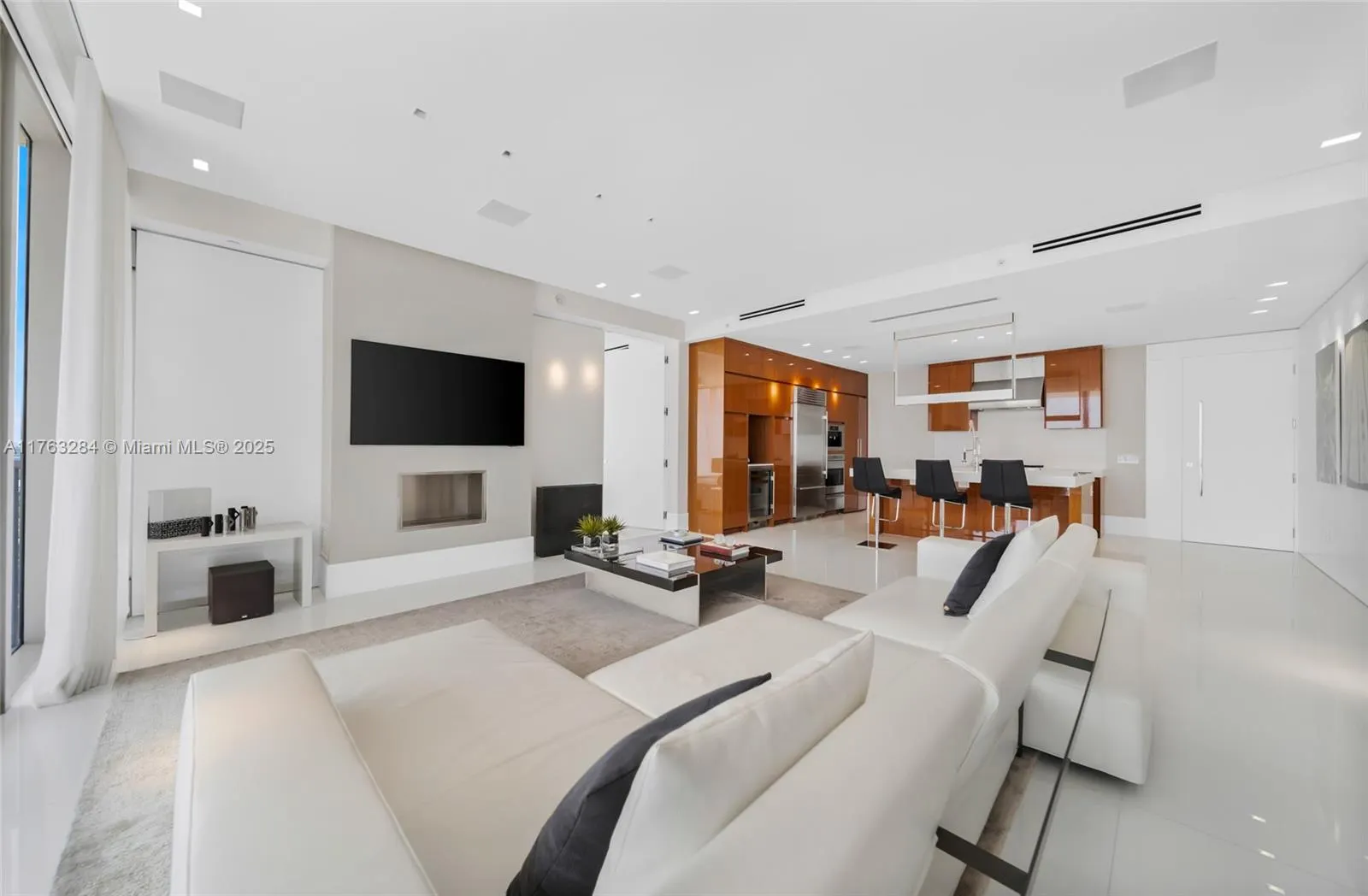 9701 Collins Ave, #1405S