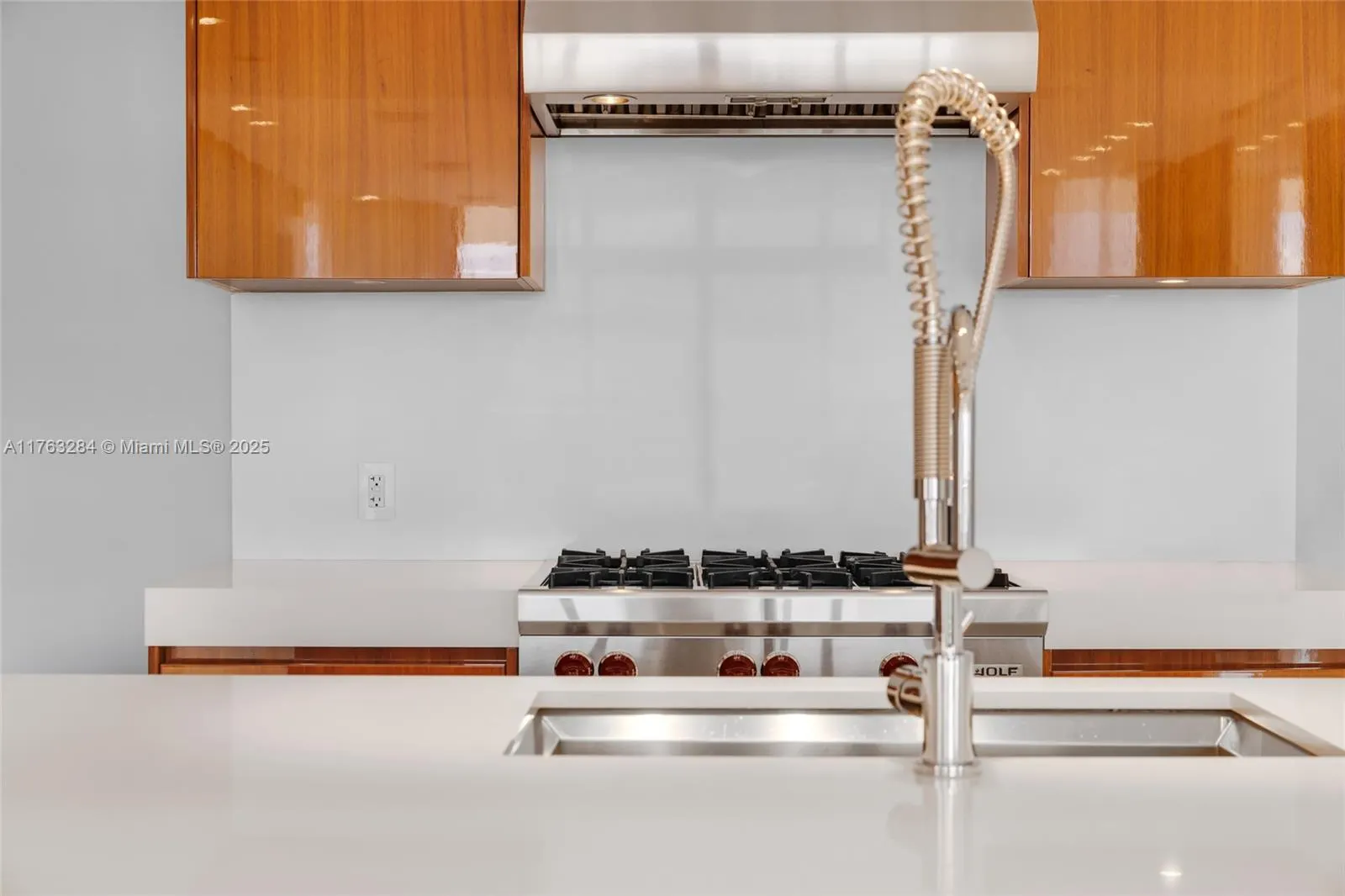 9701 Collins Ave, #1405S