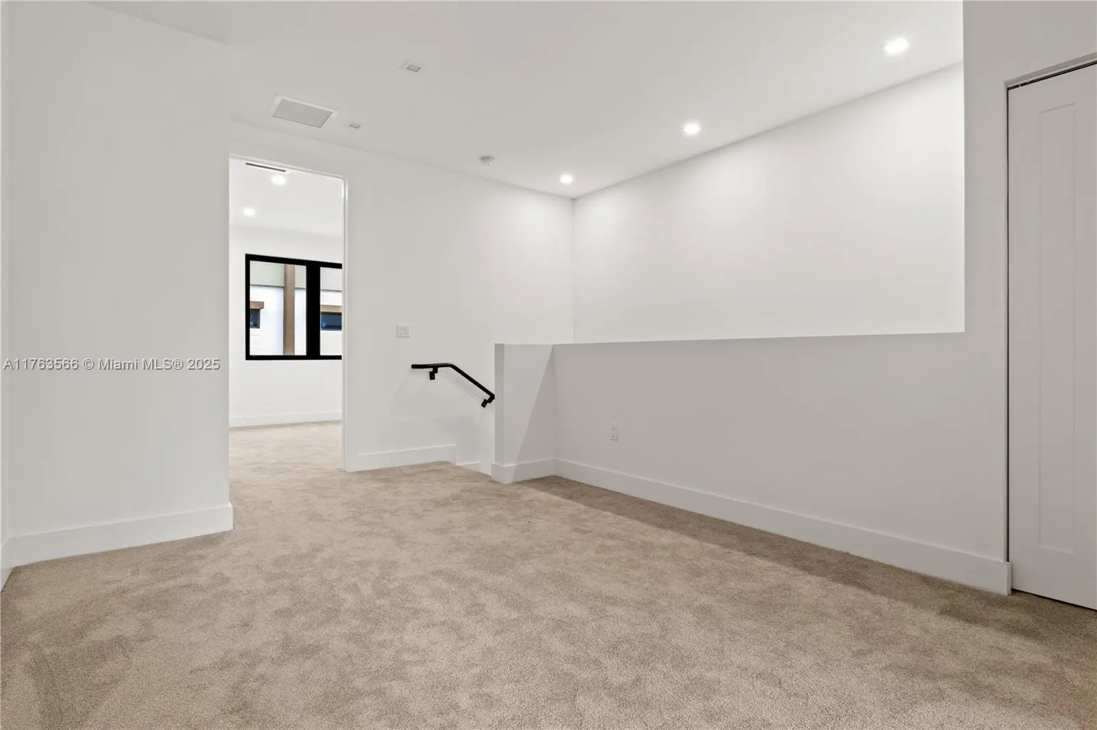 4130 N Oak Pl, #4130