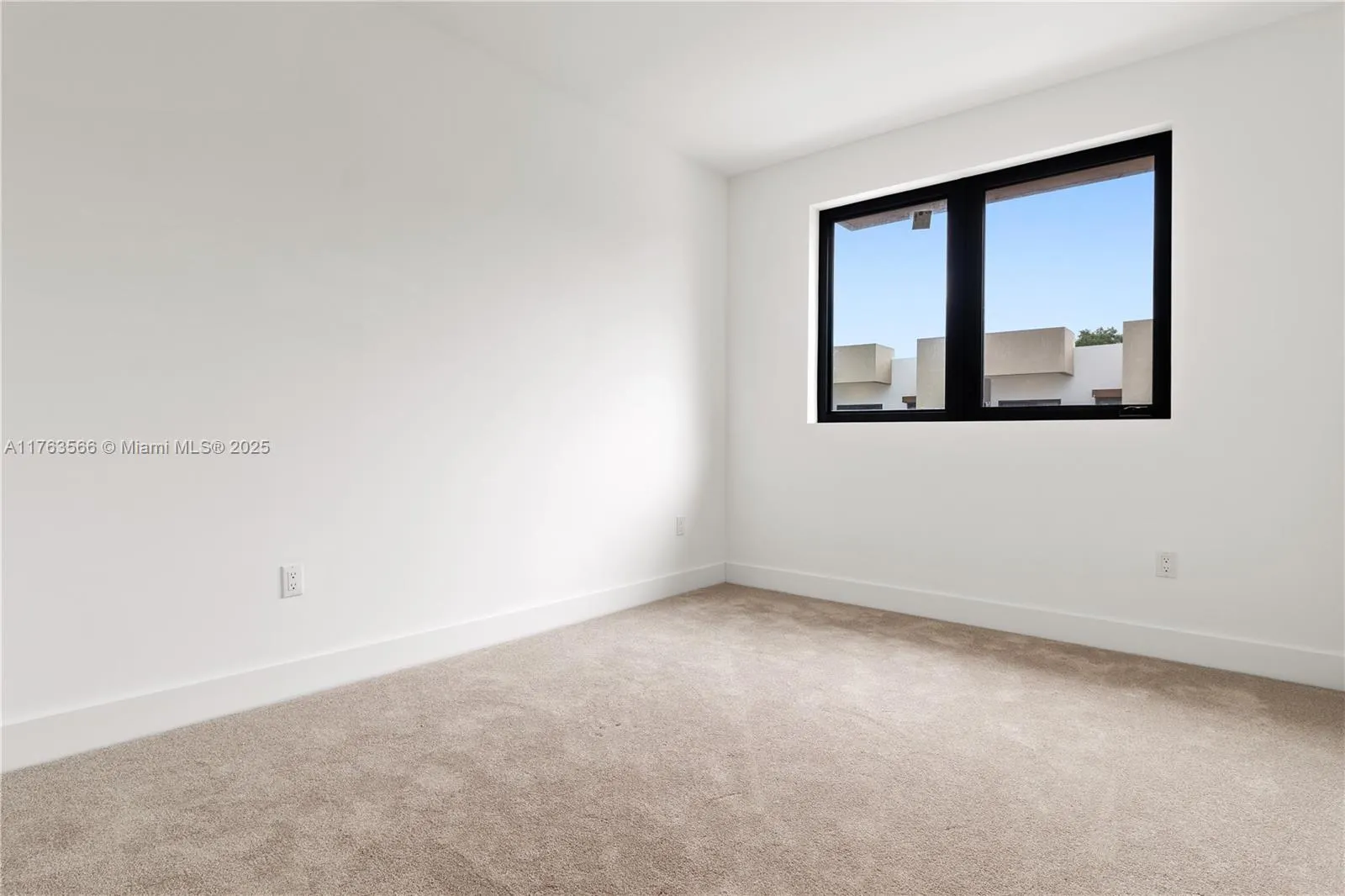 4130 N Oak Pl, #4130