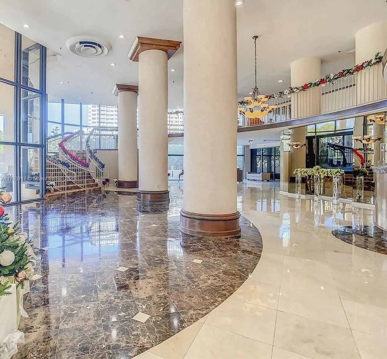 10185 Collins Ave, #308