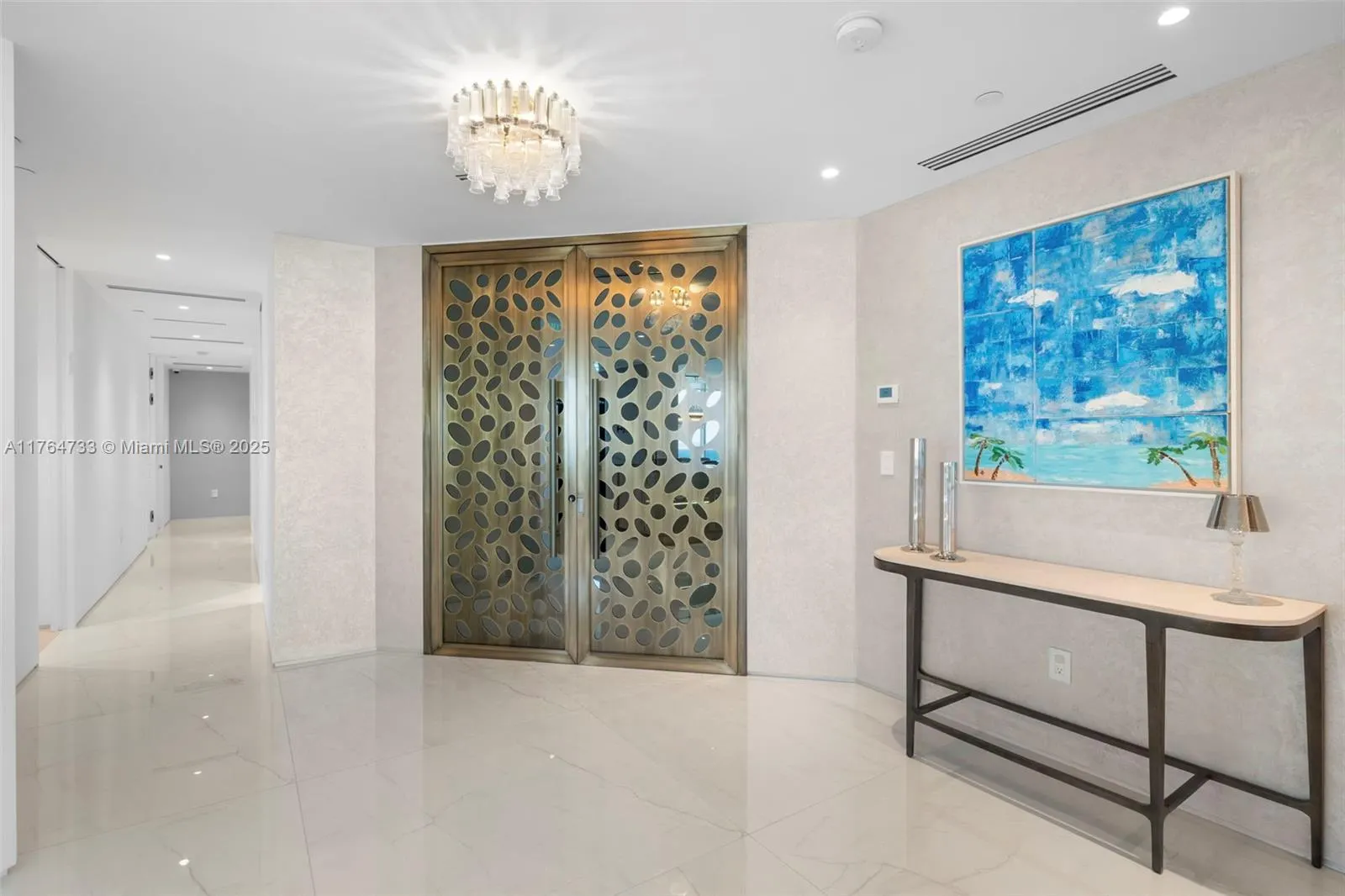 10225 Collins Ave, #1402