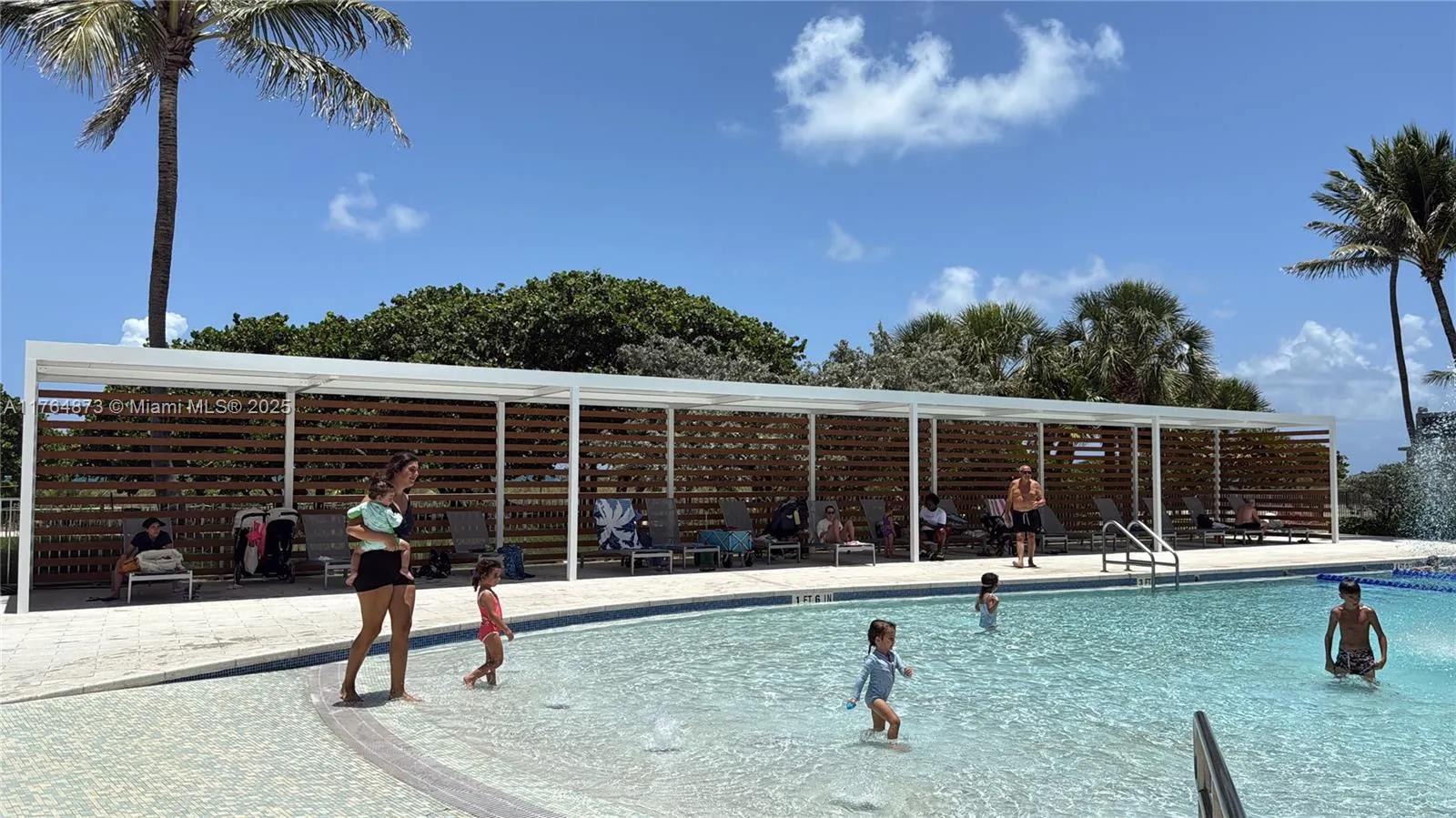 9225 Collins Ave, #503
