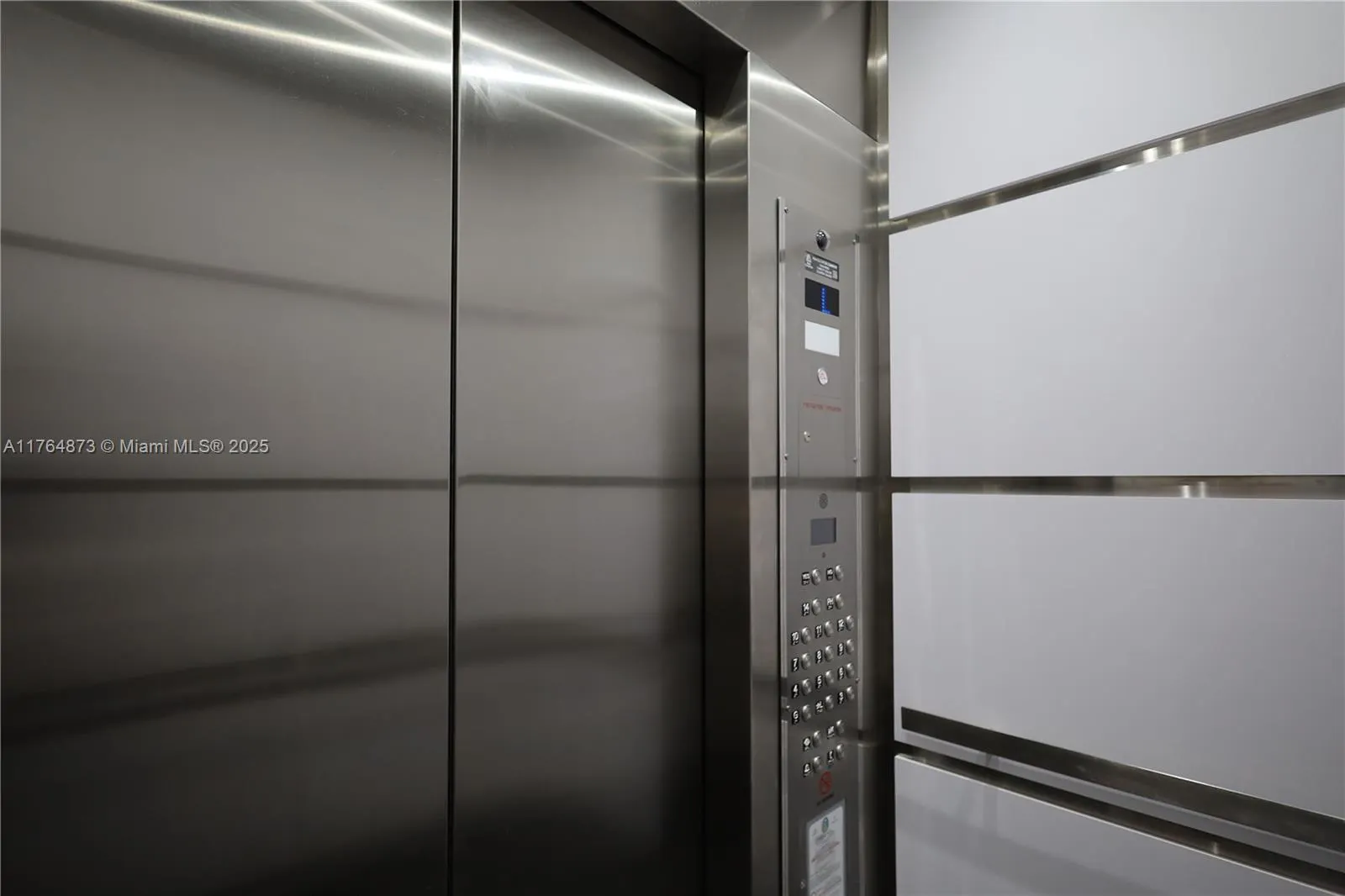 9225 Collins Ave, #503