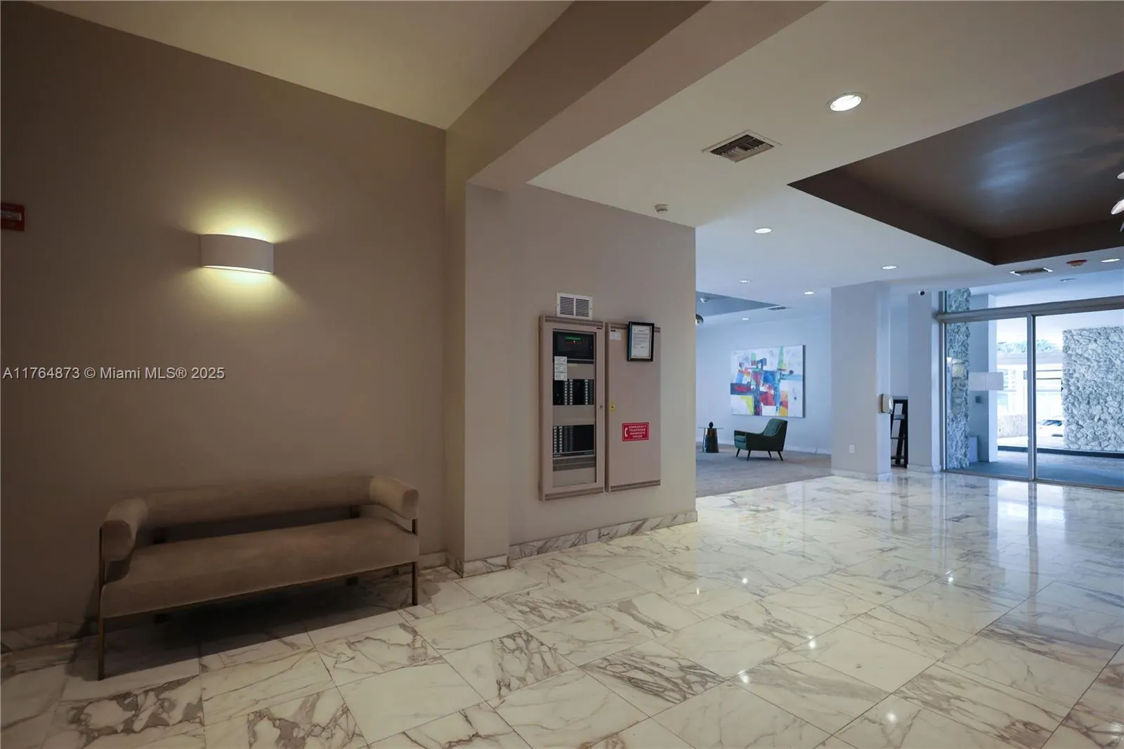 9225 Collins Ave, #503