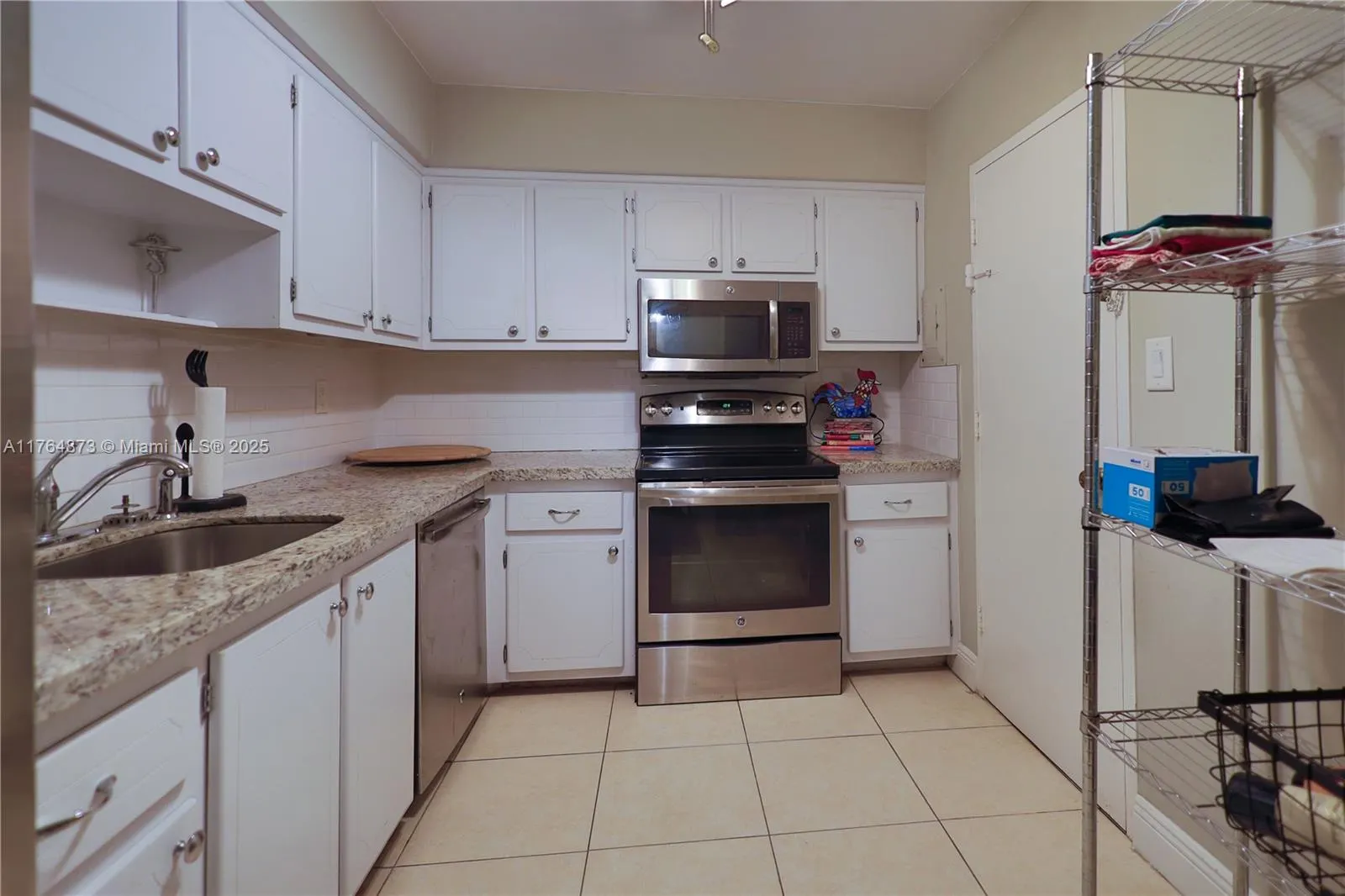 9225 Collins Ave, #503