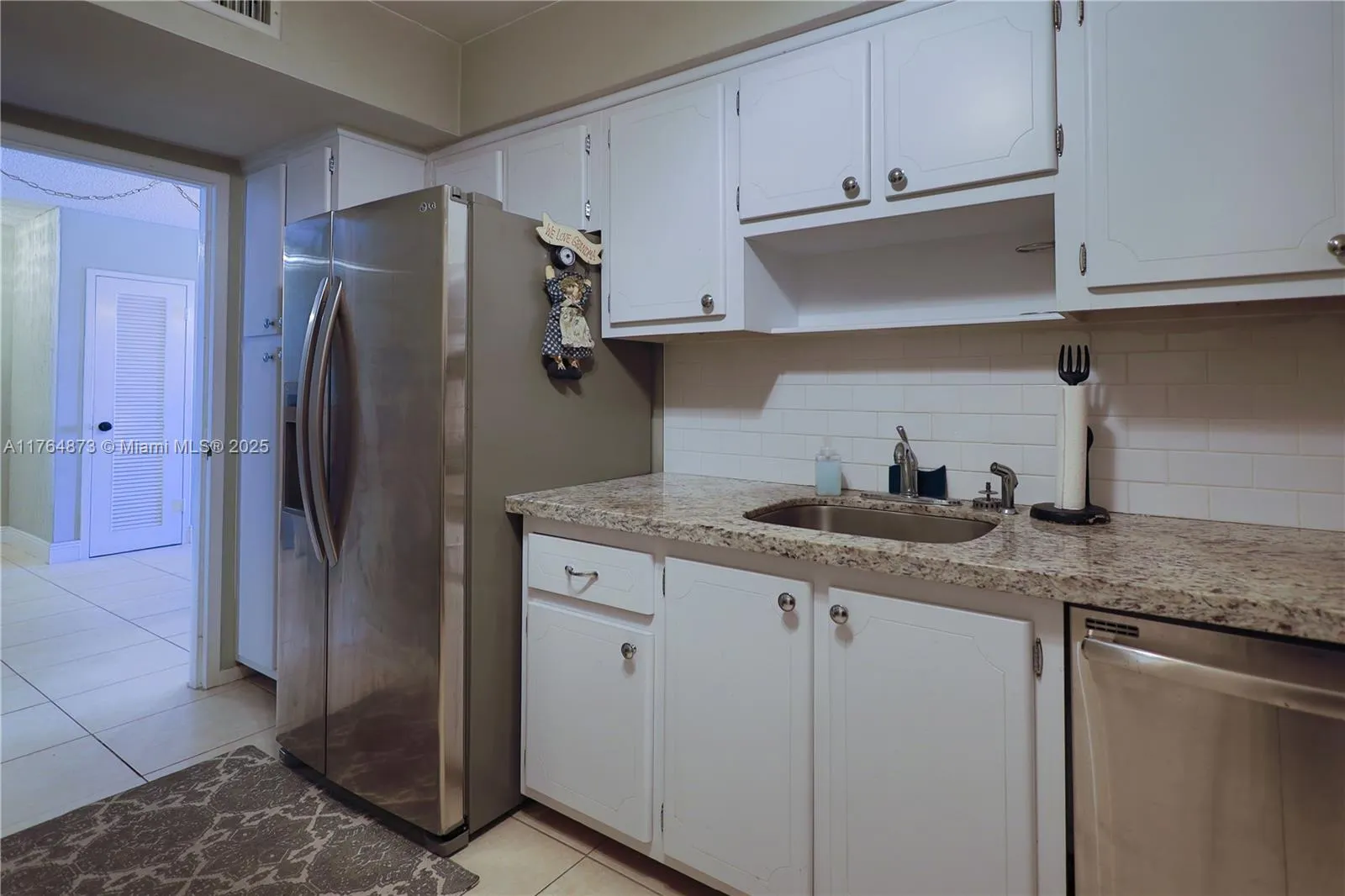 9225 Collins Ave, #503
