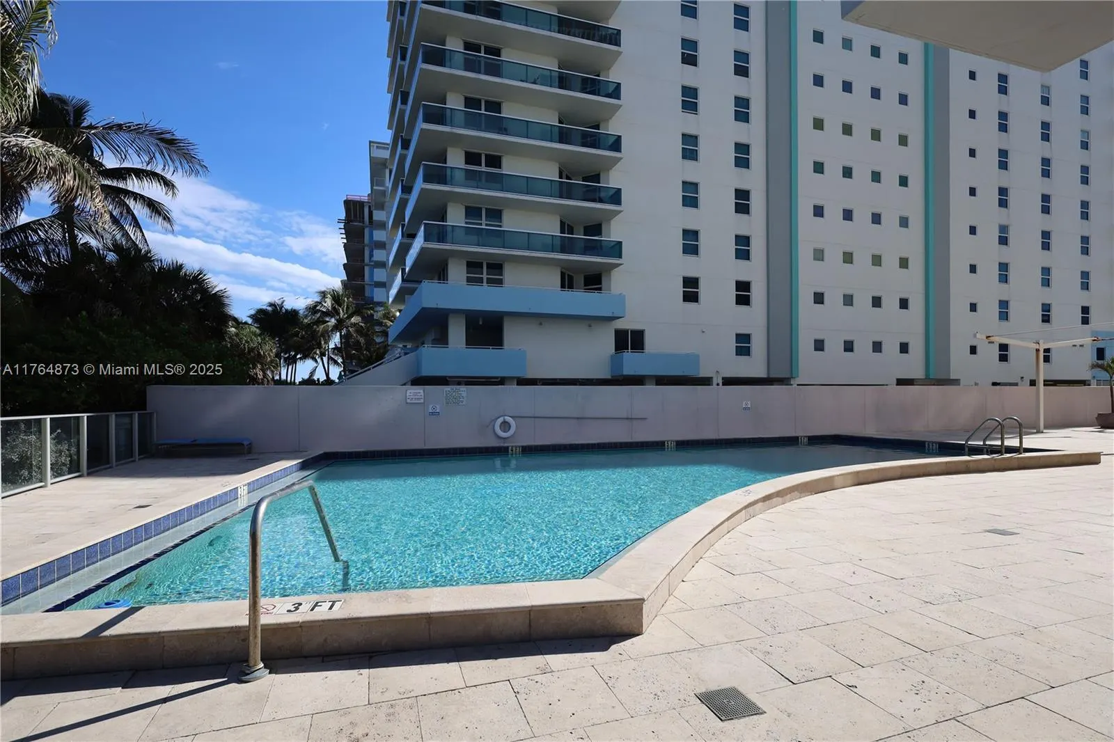 9225 Collins Ave, #503