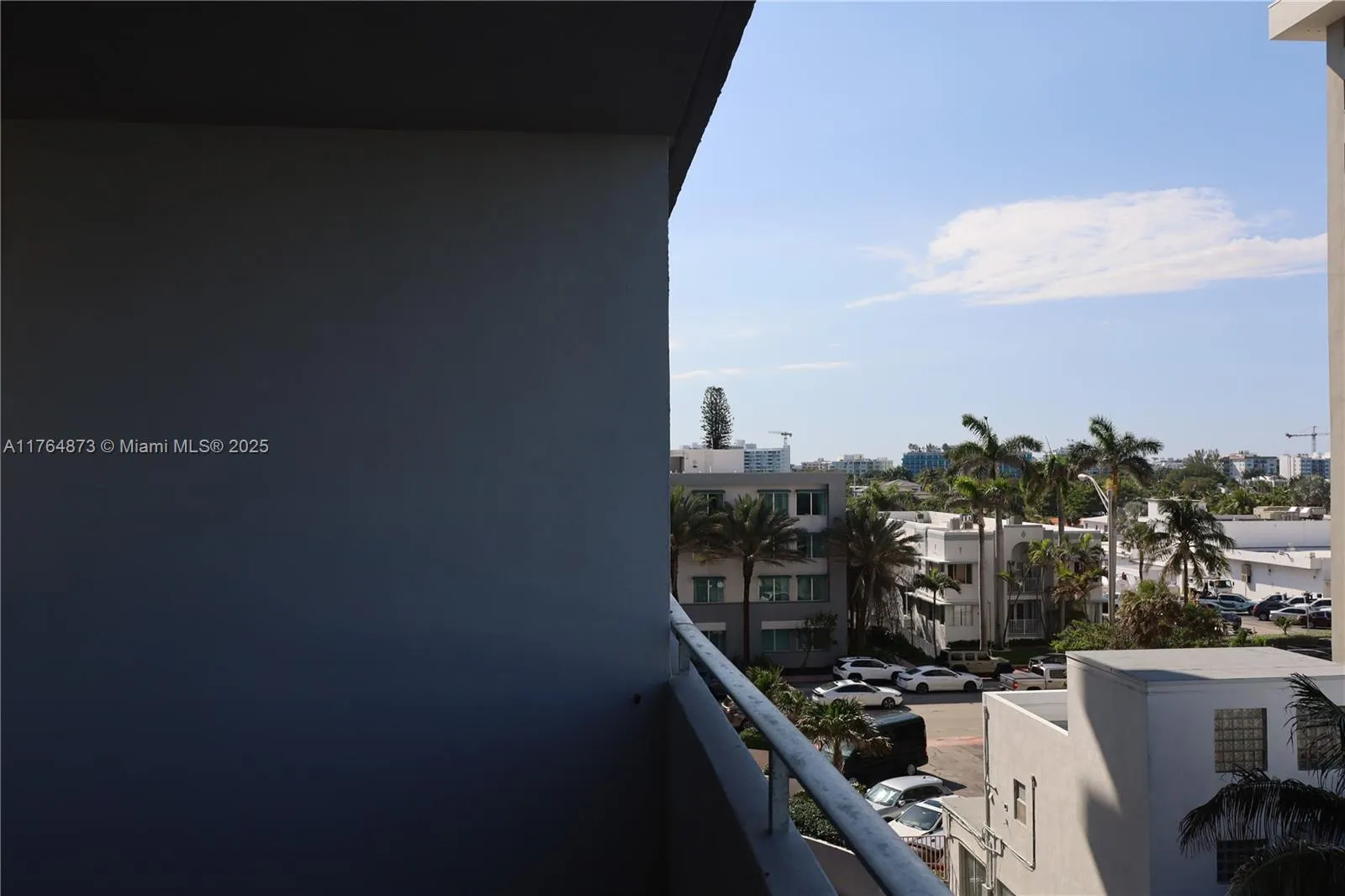 9225 Collins Ave, #503