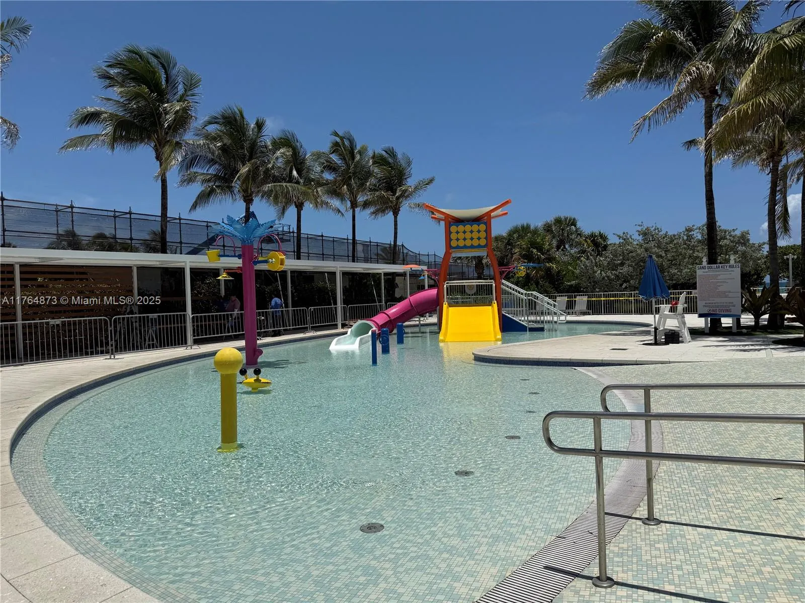 9225 Collins Ave, #503
