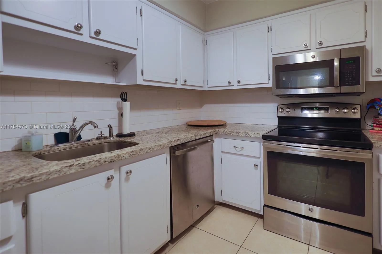 9225 Collins Ave, #503