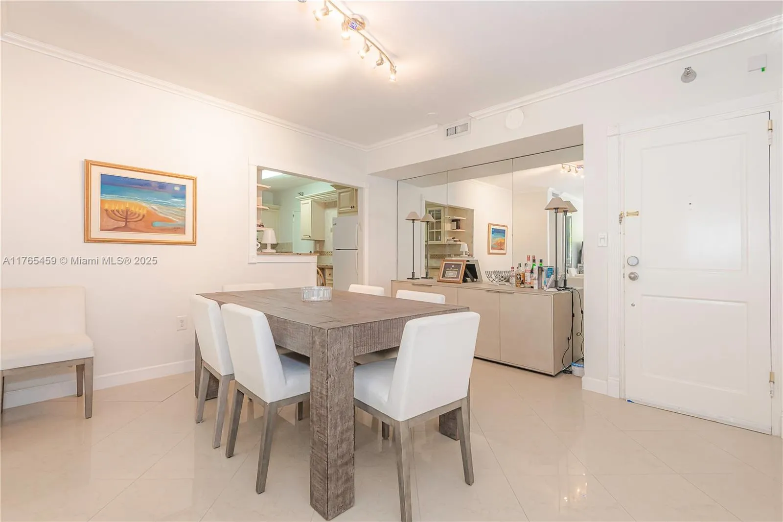 10185 Collins Ave, #212