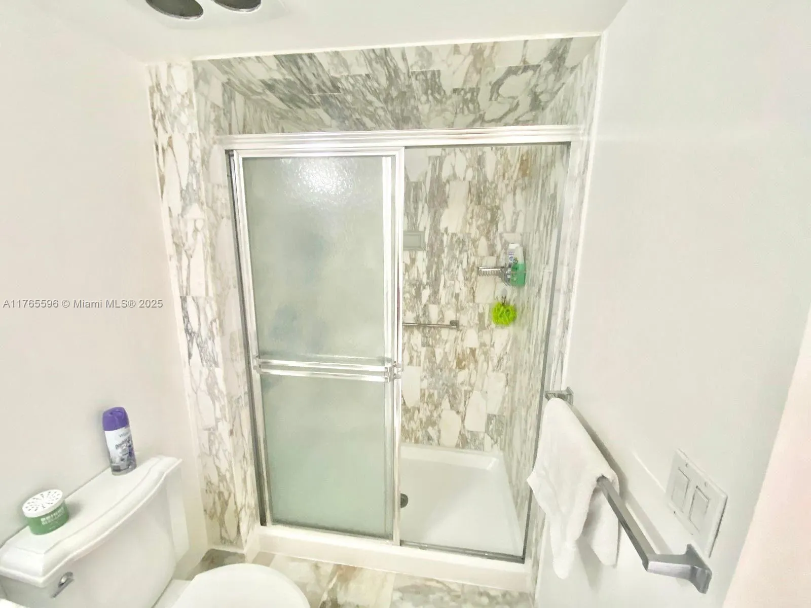 9801 Collins Ave, #8M