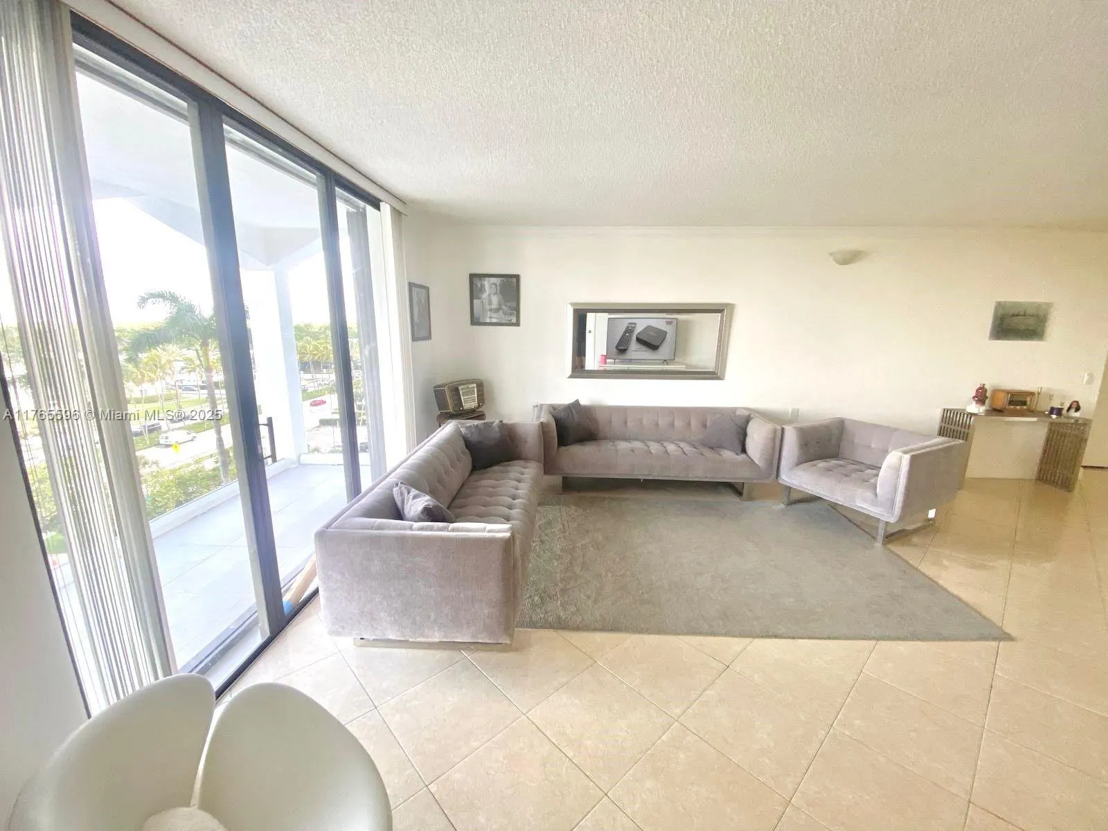 9801 Collins Ave, #8M