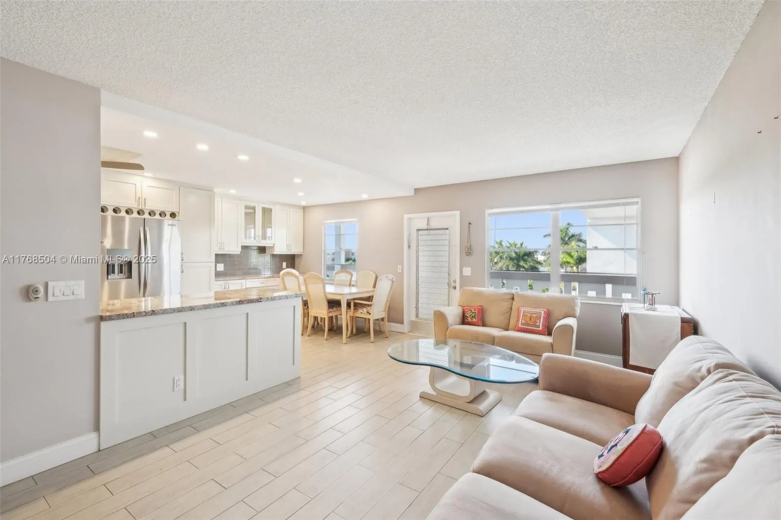 4054 Rexford C, #4054