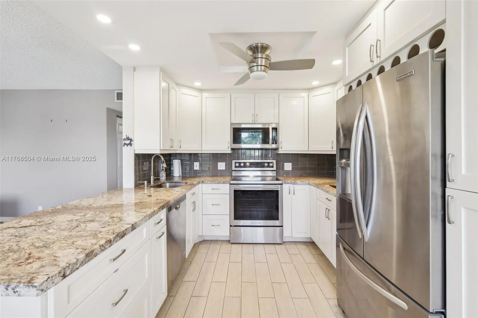 4054 Rexford C, #4054