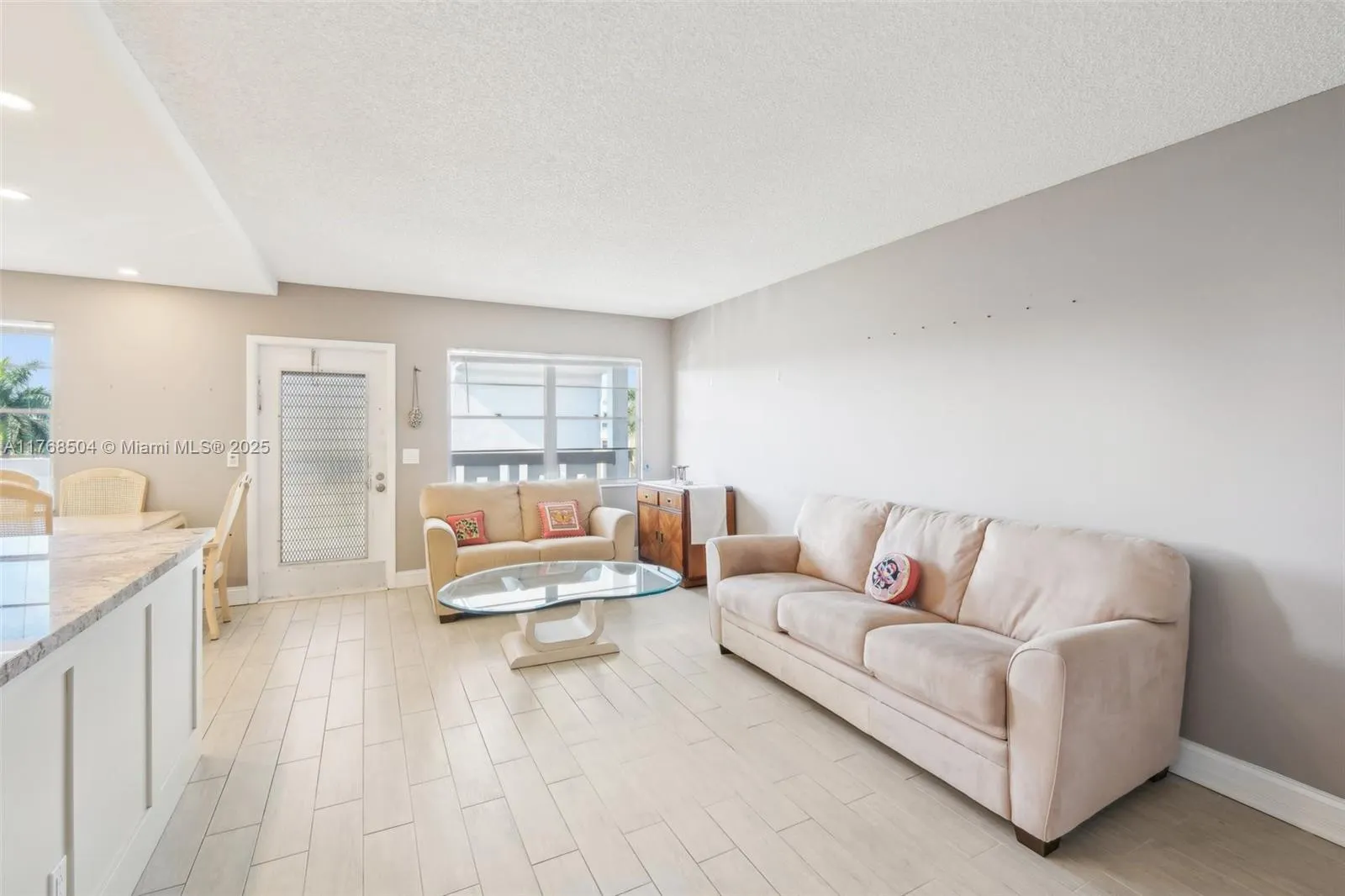 4054 Rexford C, #4054