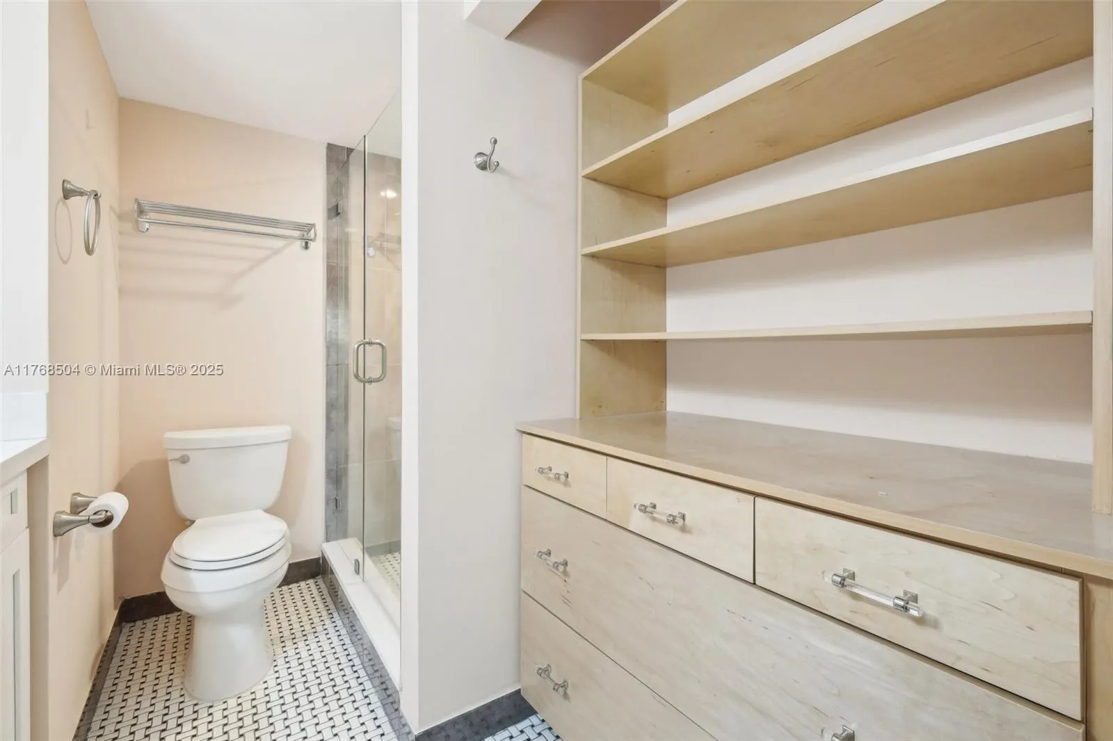 4054 Rexford C, #4054