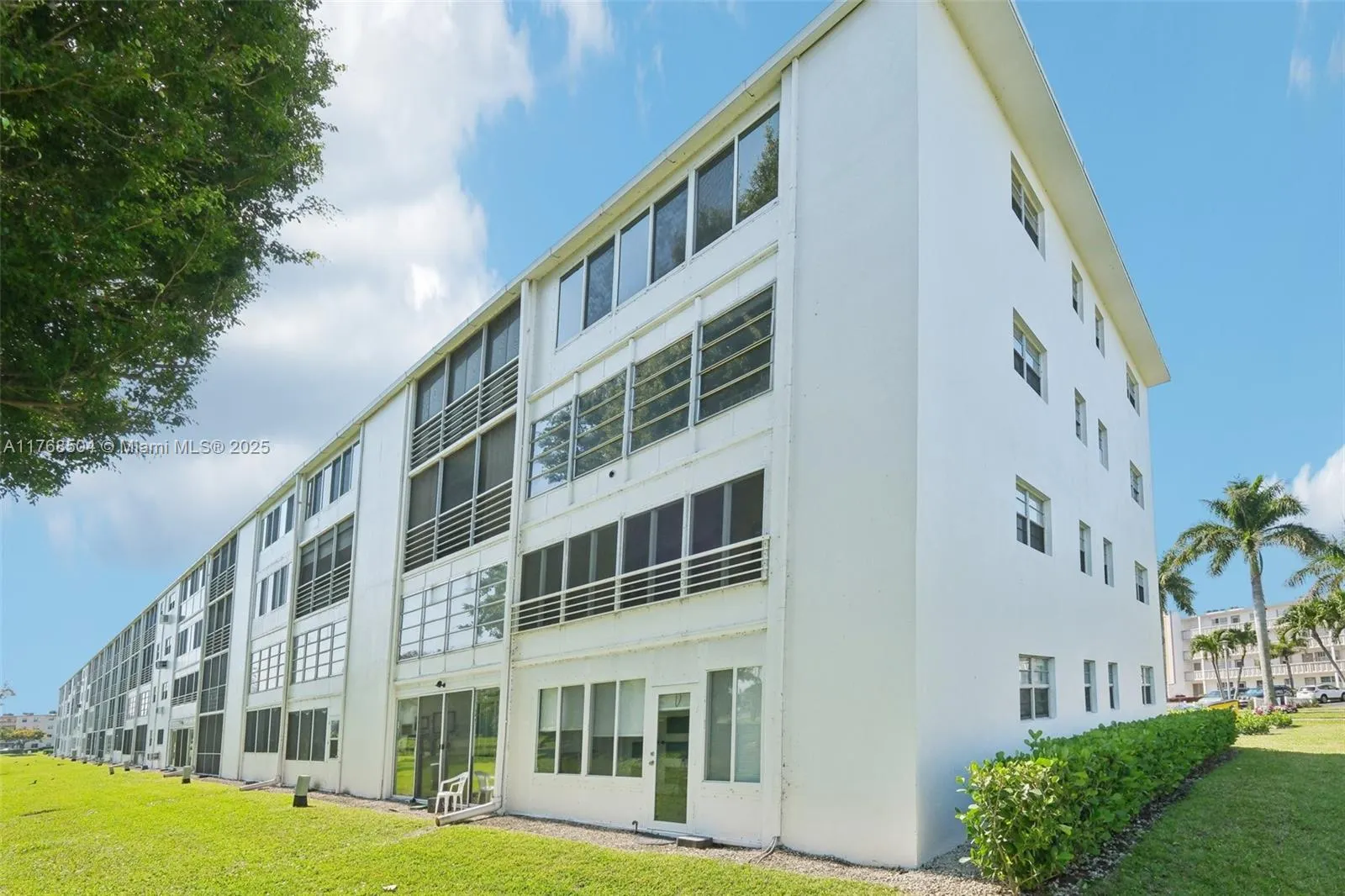 4054 Rexford C, #4054