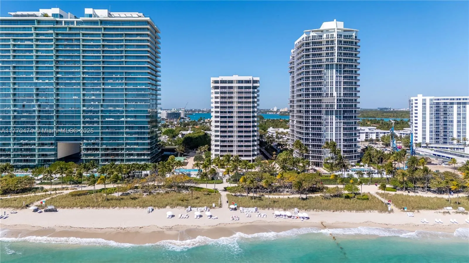 10205 Collins Ave, #906