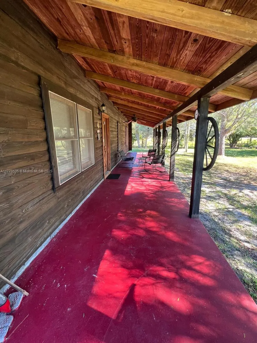 15581 E State Road 78