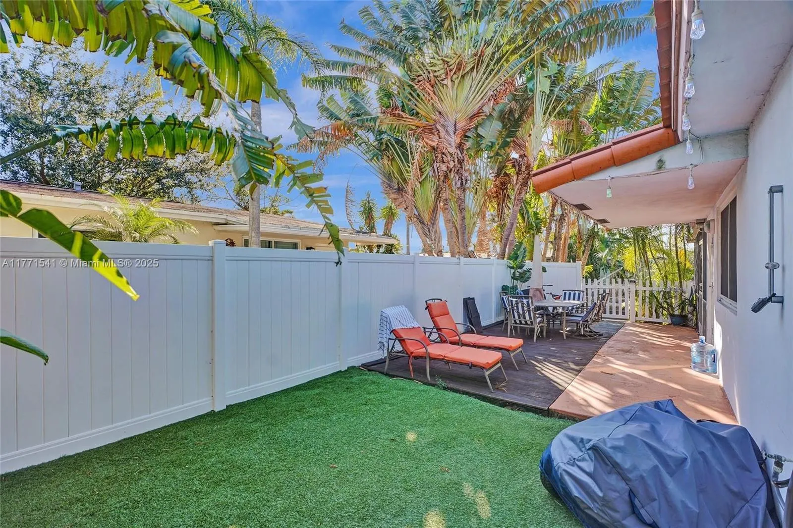 1441 NW 10