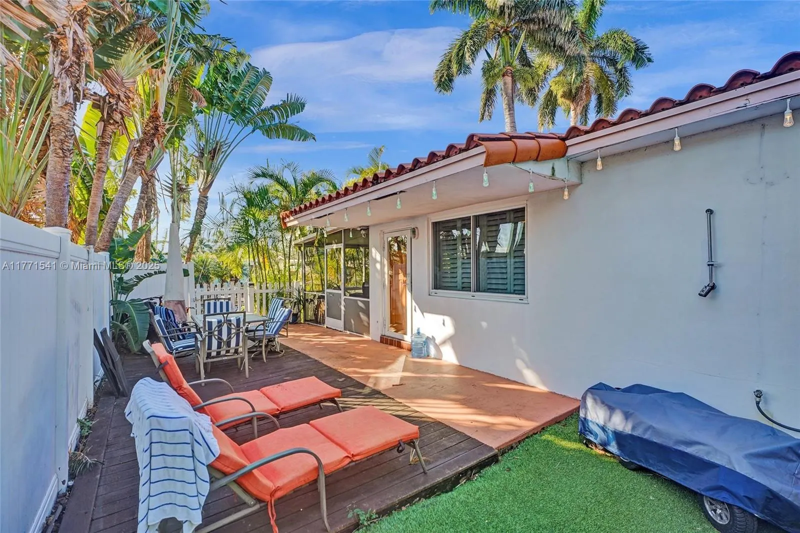 1441 NW 10