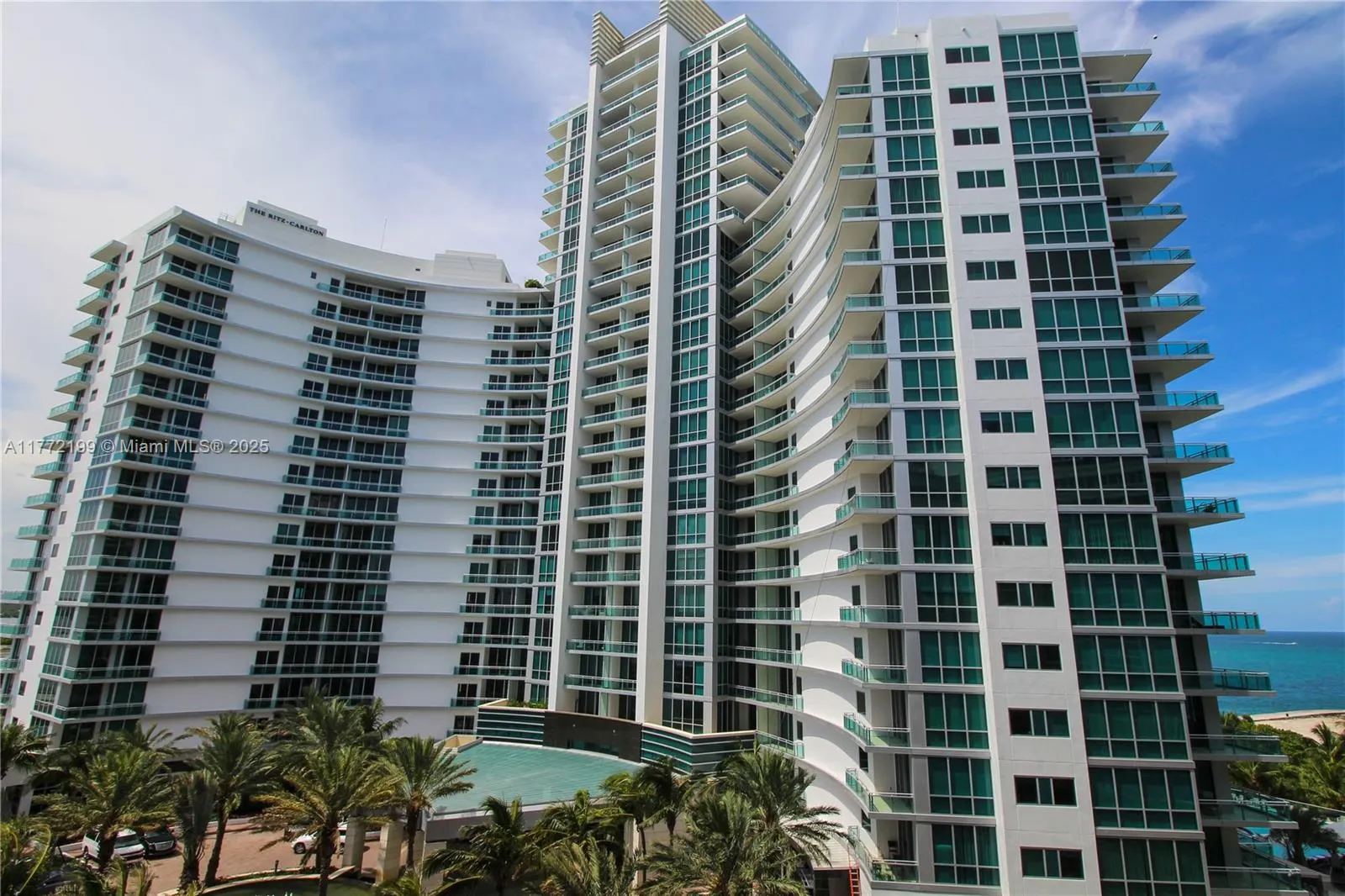 10275 Collins Ave, #833