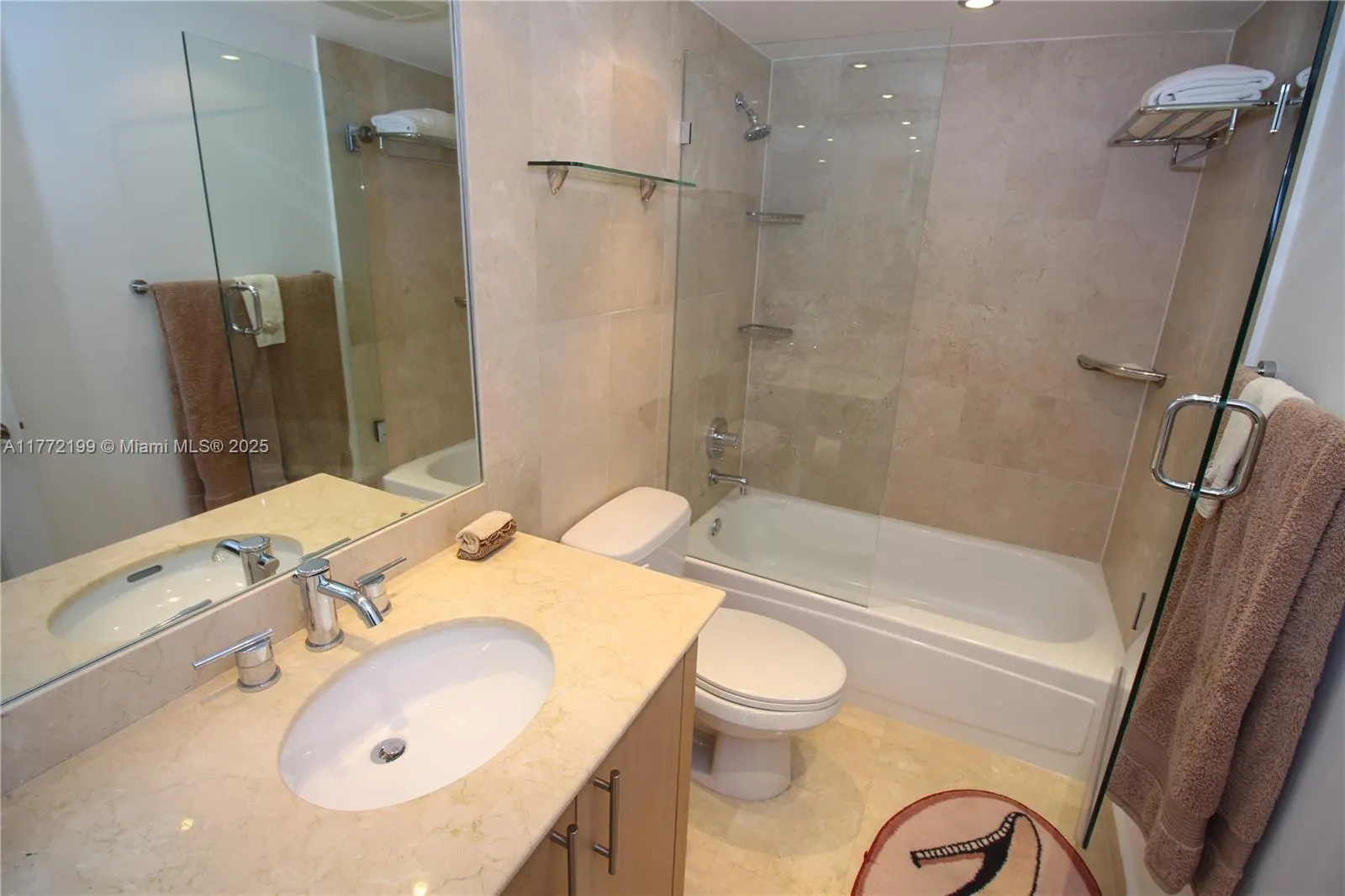 10275 Collins Ave, #833