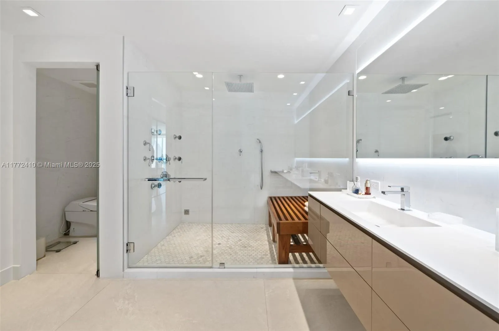 9601 Collins Ave, #1506