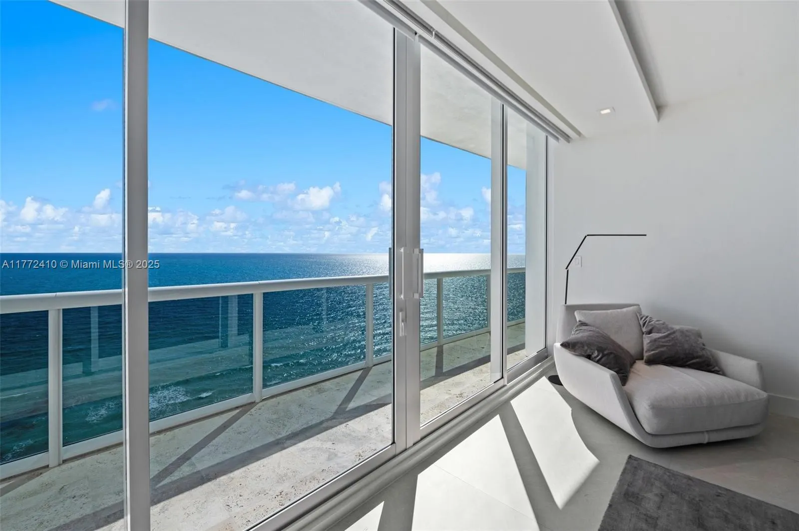 9601 Collins Ave, #1506