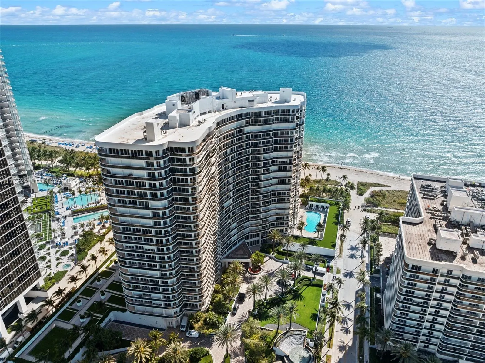 9601 Collins Ave, #1506