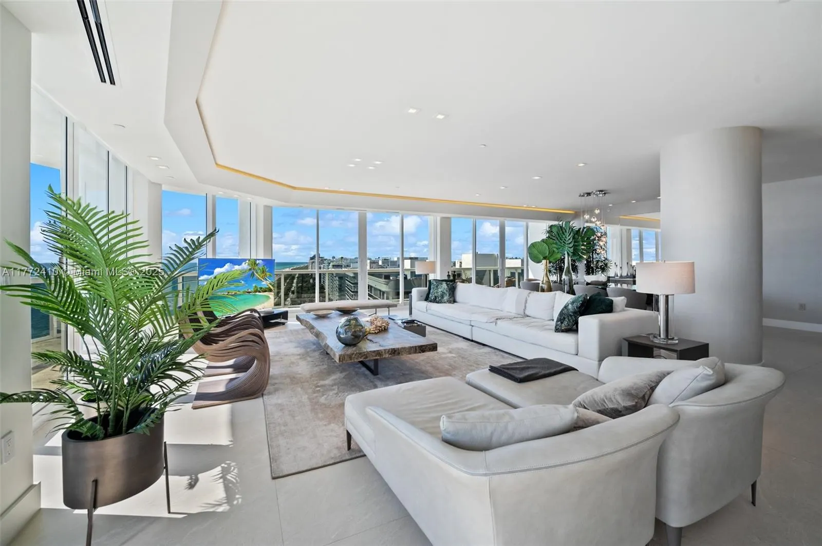 9601 Collins Ave, #1506