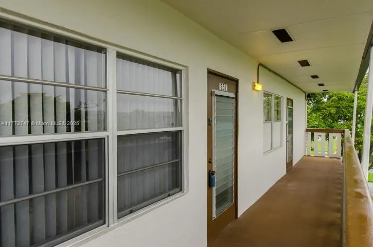 251 Mansfield F, #251F